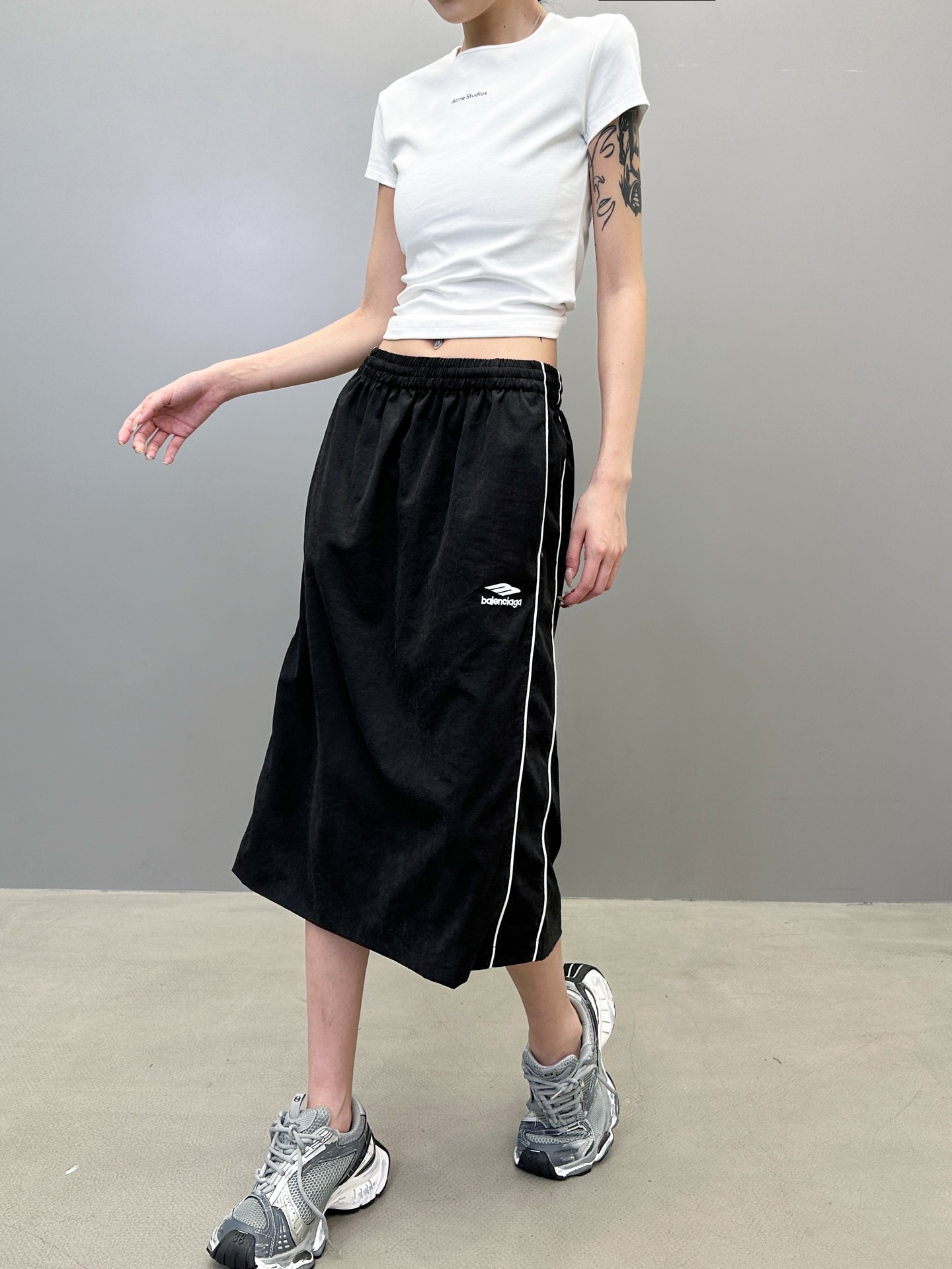 🆕巴黎 ｜ 新款半裙，经典刺绣标，手工机边绳侧杠，休闲时尚，尺码sml