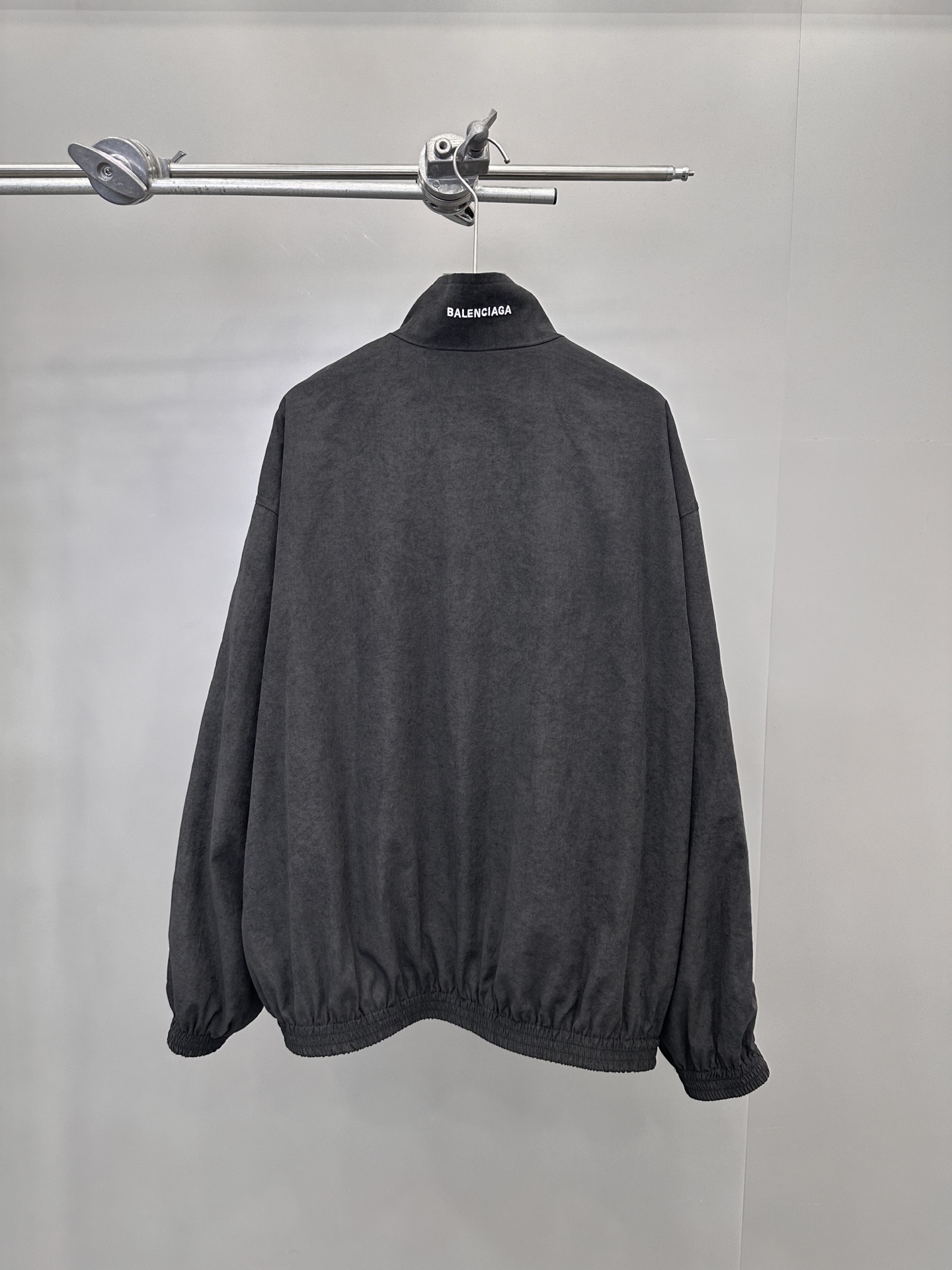 🆕巴黎 ｜ 新款休闲上衣，经典刺绣标，手工机边绳侧杠，男女同款，尺码sml