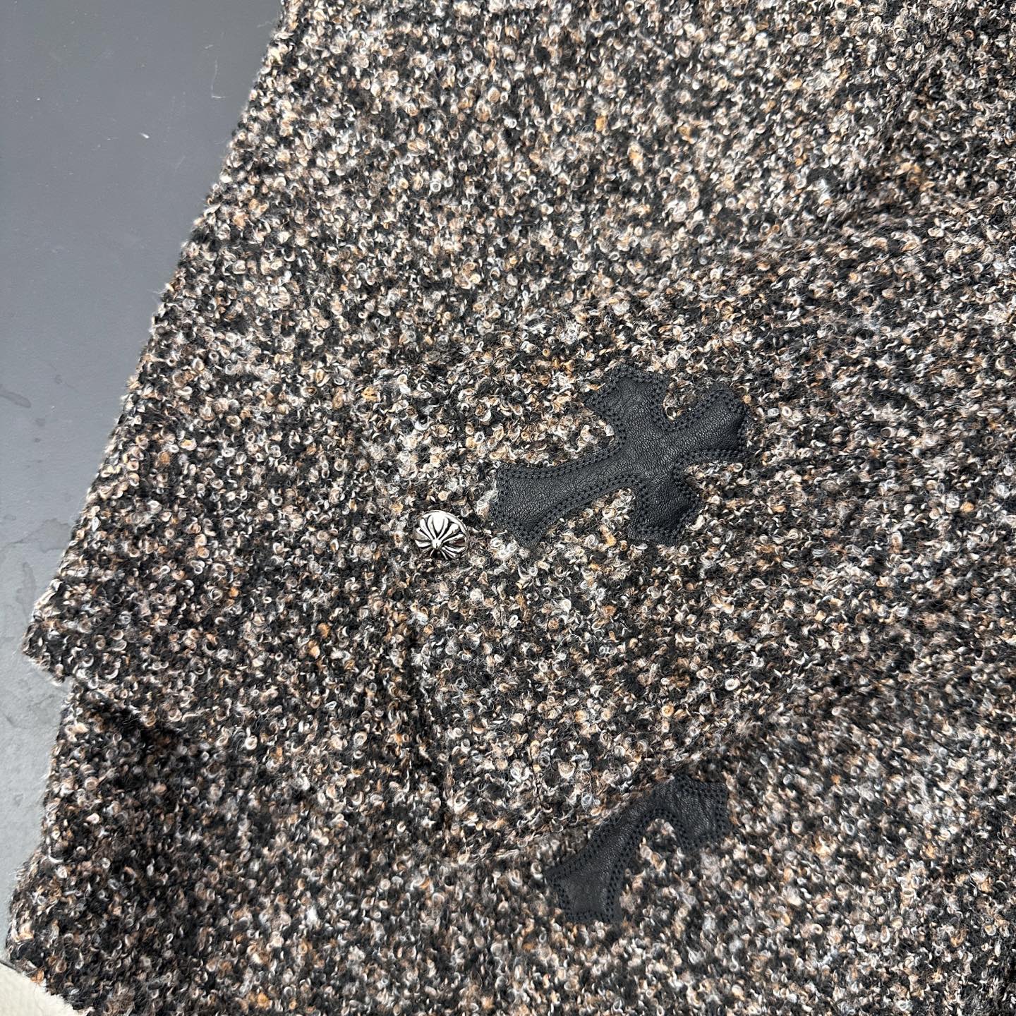 🆕克罗心 ｜ 新款开衫，经典手工刺绣十字标，进口彩纱羊毛混纺面料，休闲时尚，尺码sml