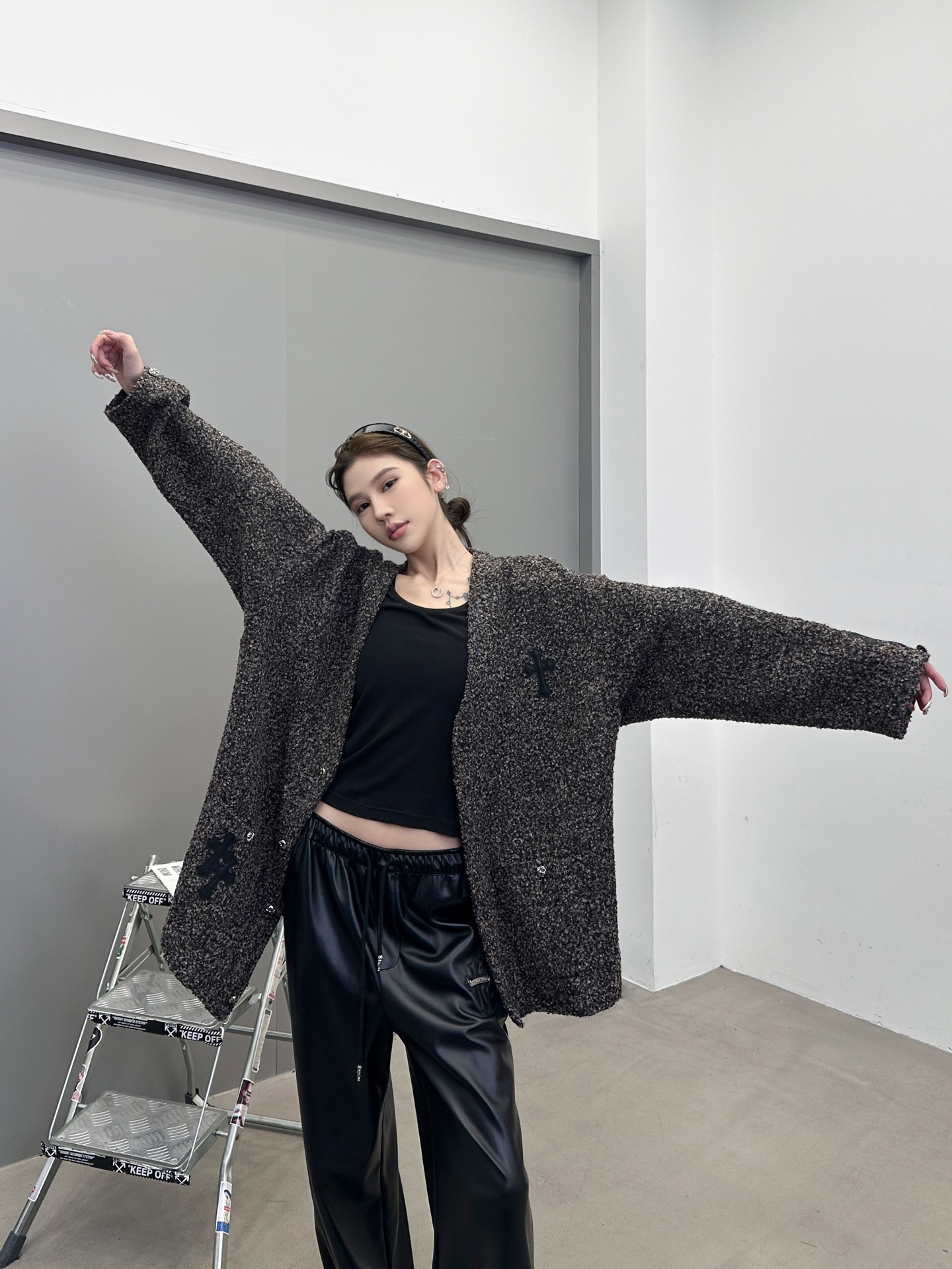 🆕克罗心 ｜ 新款开衫，经典手工刺绣十字标，进口彩纱羊毛混纺面料，休闲时尚，尺码sml