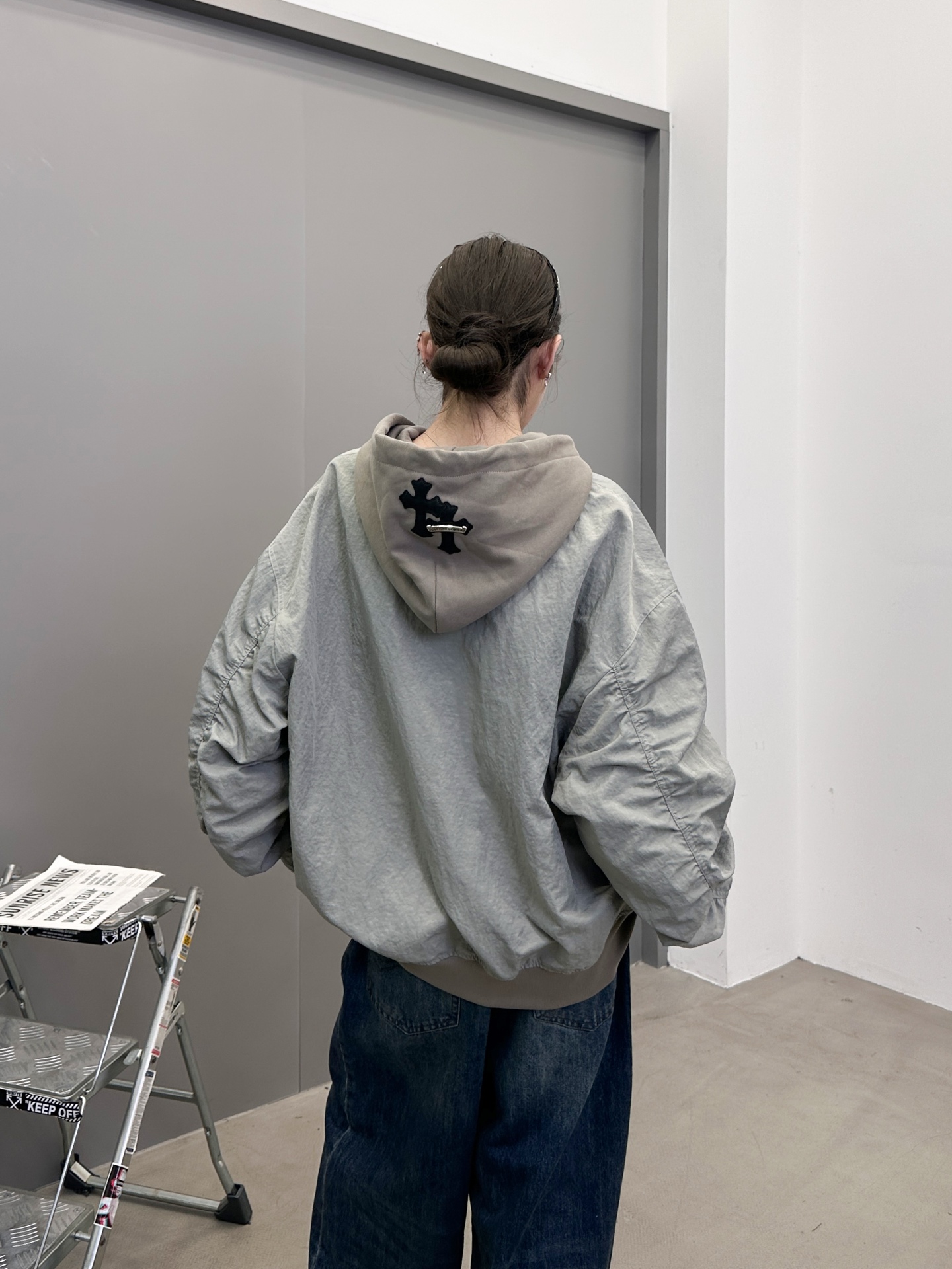 🆕克罗心 ｜ 新款夹克外套，成衣洗水加手工刺绣十字标加金线平绣工艺，针梭织拼接做工，品牌提花里布面料，男