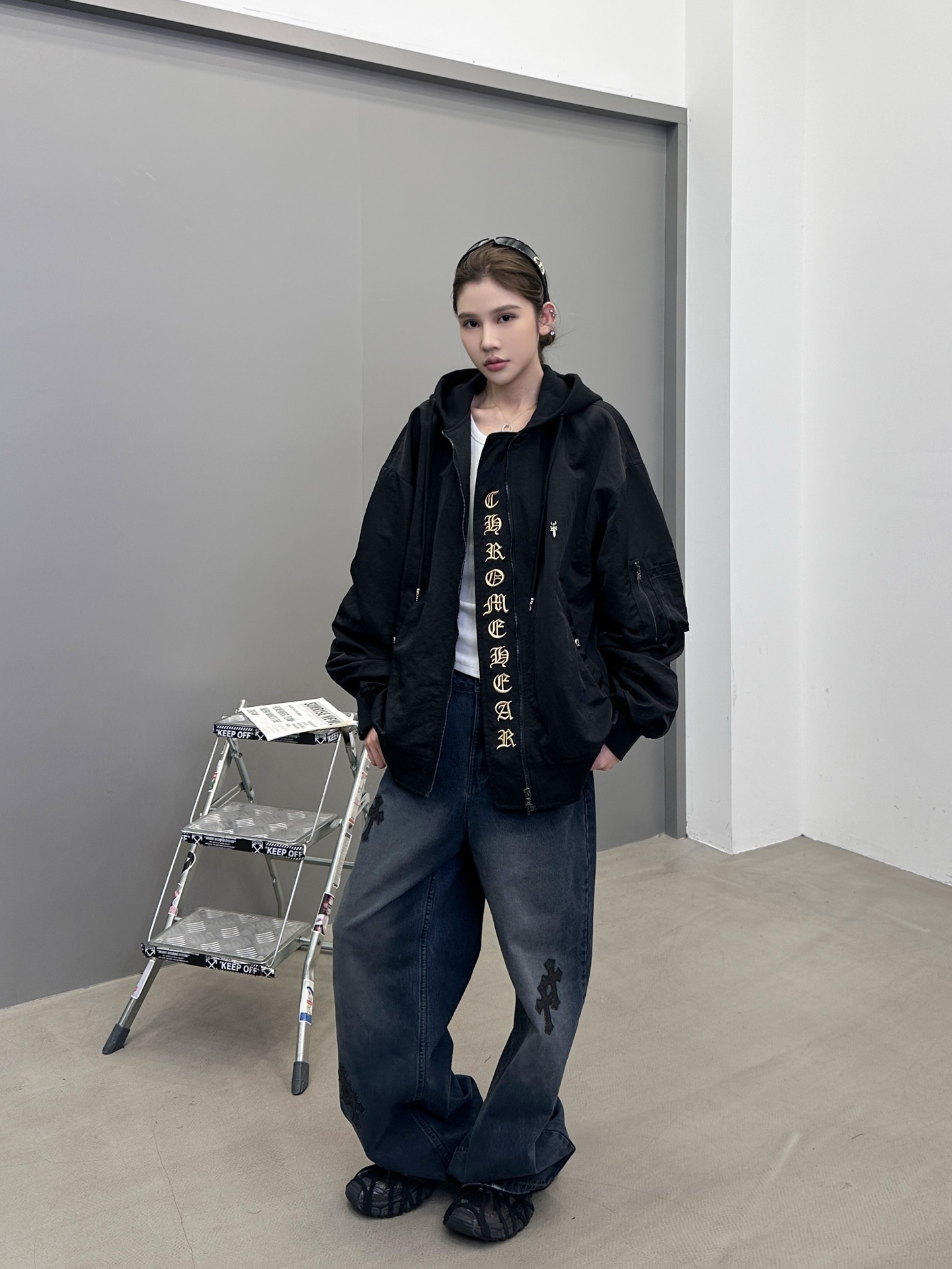 🆕克罗心 ｜ 新款夹克外套，成衣洗水加手工刺绣十字标加金线平绣工艺，针梭织拼接做工，品牌提花里布面料，男