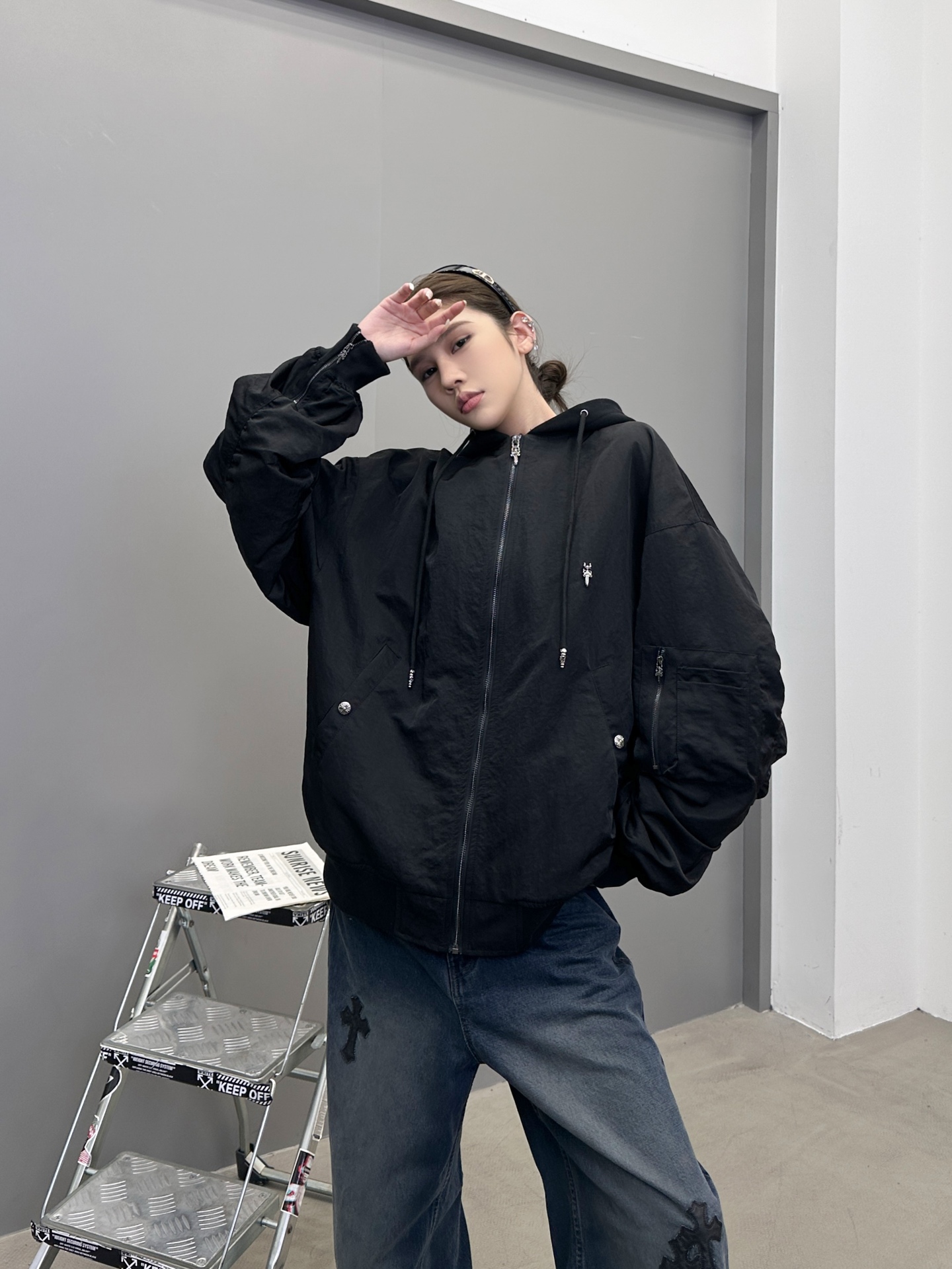 🆕克罗心 ｜ 新款夹克外套，成衣洗水加手工刺绣十字标加金线平绣工艺，针梭织拼接做工，品牌提花里布面料，男