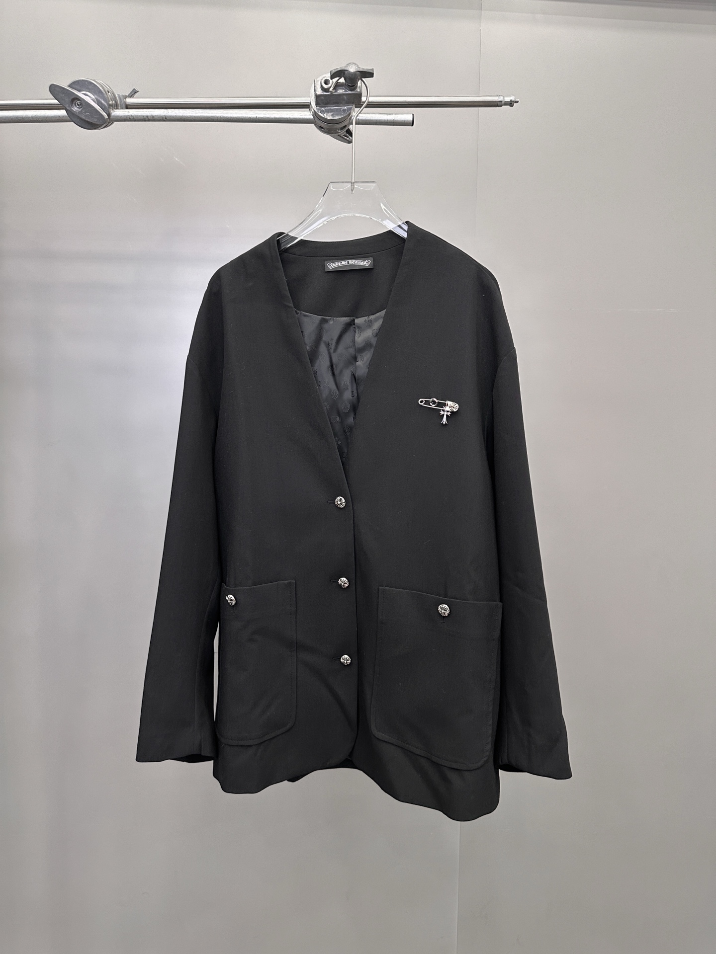 🆕克罗心 ｜ 新款休闲西服，经典品牌五金配饰，定织里布加混纺面料，休闲时尚，尺码sml