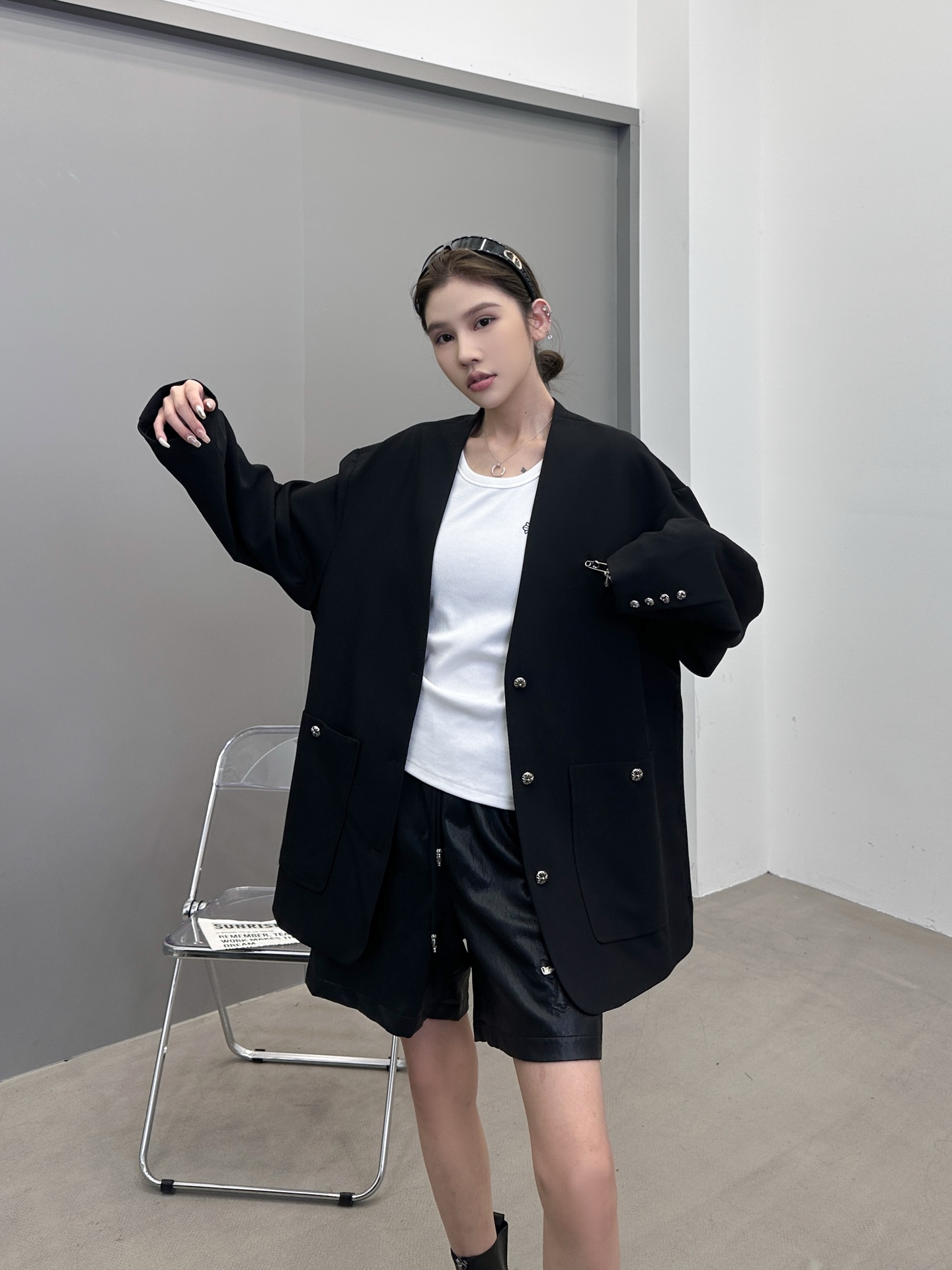 🆕克罗心 ｜ 新款休闲西服，经典品牌五金配饰，定织里布加混纺面料，休闲时尚，尺码sml