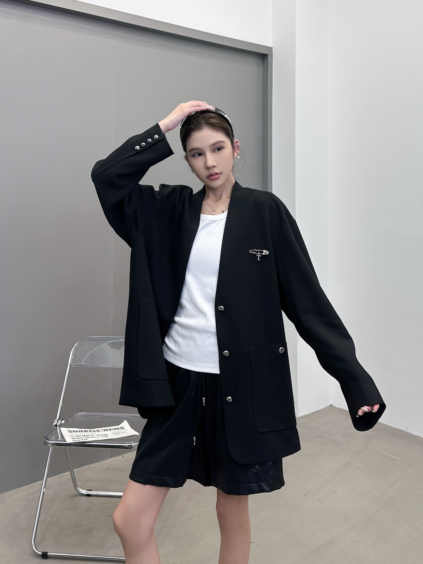 🆕克罗心 ｜ 新款休闲西服，经典品牌五金配饰，定织里布加混纺面料，休闲时尚，尺码sml