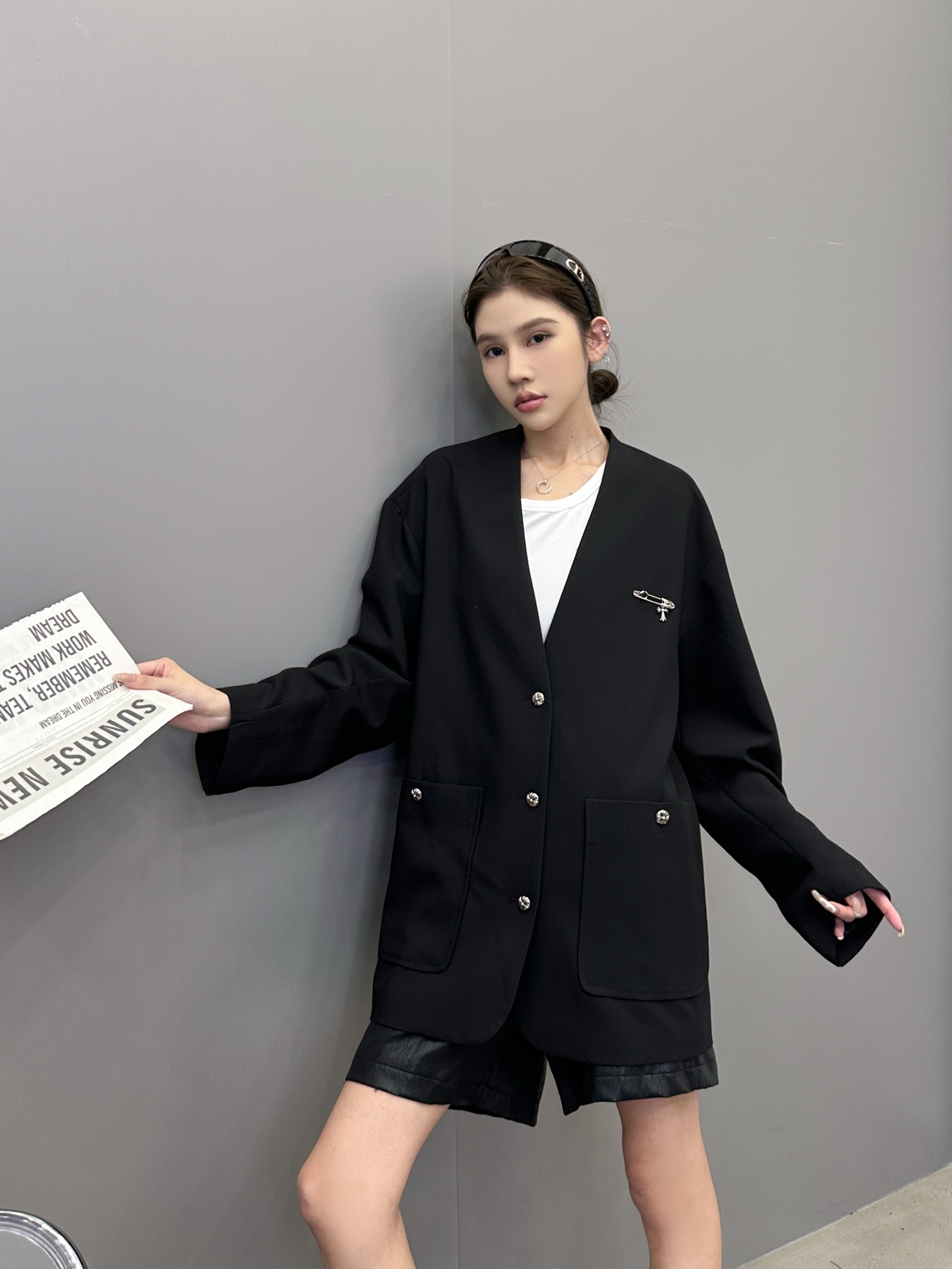 🆕克罗心 ｜ 新款休闲西服，经典品牌五金配饰，定织里布加混纺面料，休闲时尚，尺码sml