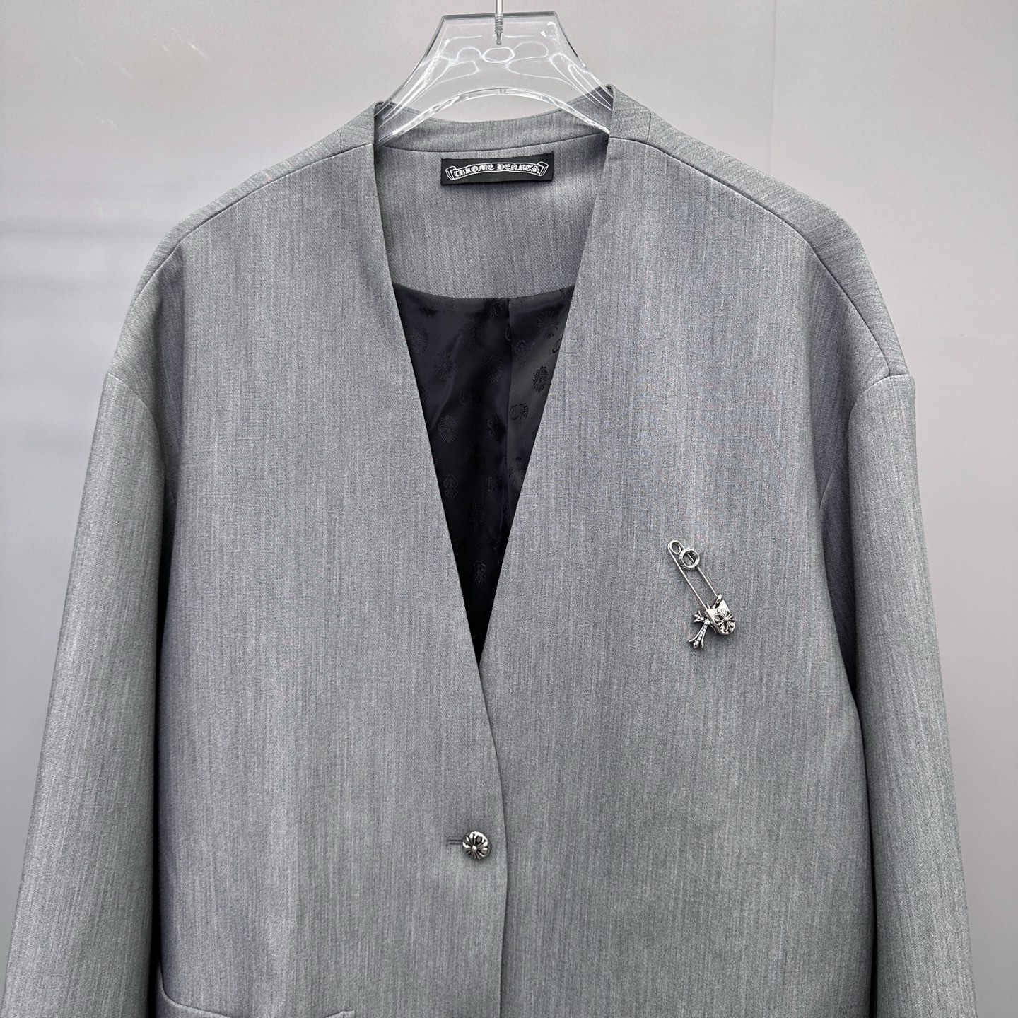 🆕克罗心 ｜ 新款休闲西服，经典品牌五金配饰，定织里布加混纺面料，休闲时尚，尺码sml