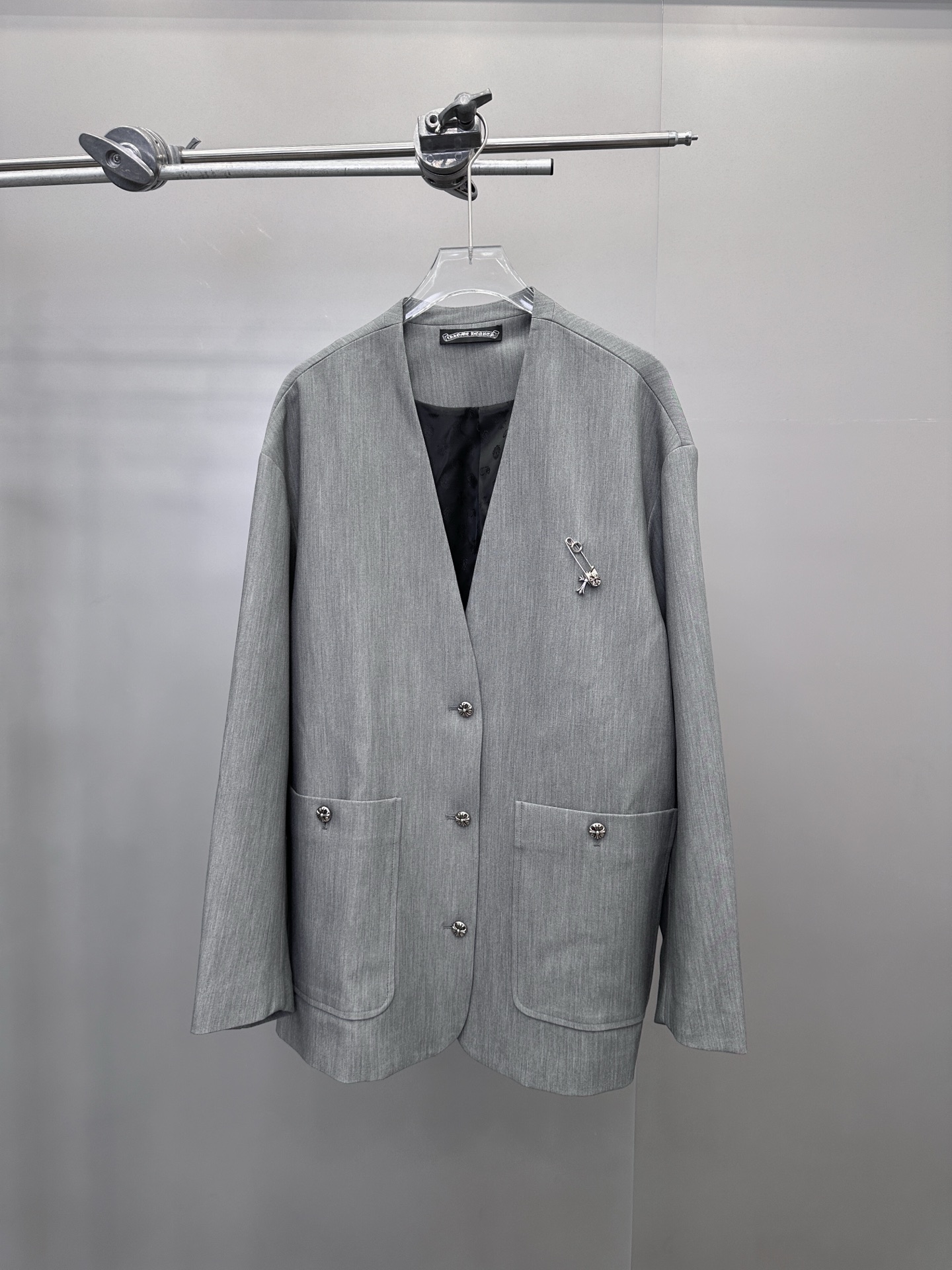 NO:637499,Chrome Hearts | New casual suits, classic brand hardware accessories, custom woven lining and blended fabrics, casual fashion, size sml, Chrome Hearts-clothing, chrome hearts, alexander wang19860909克罗心 ｜ 新款休闲西服,经典品牌五金配饰,定织里布加混纺面料,休闲时尚,尺码sml,克罗心-服装,chrome hearts,alexander wang,Women's clothing