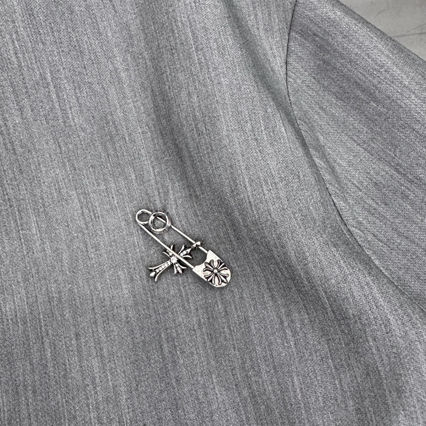 🆕克罗心 ｜ 新款休闲西服，经典品牌五金配饰，定织里布加混纺面料，休闲时尚，尺码sml