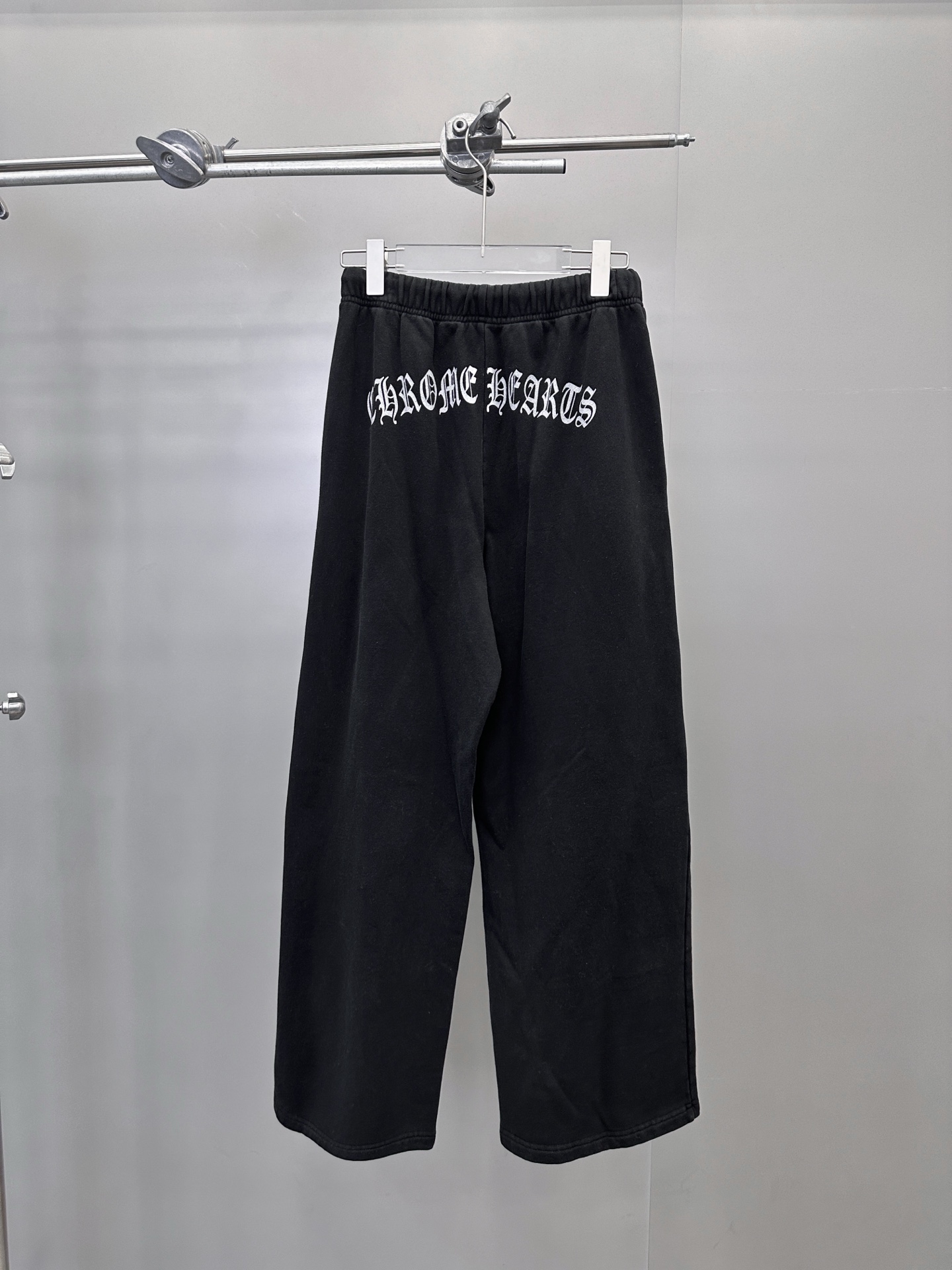 🆕克罗心 ｜ 新款卫裤，成衣洗水炒色工艺加前后经典印花标，男女同款，尺码sml