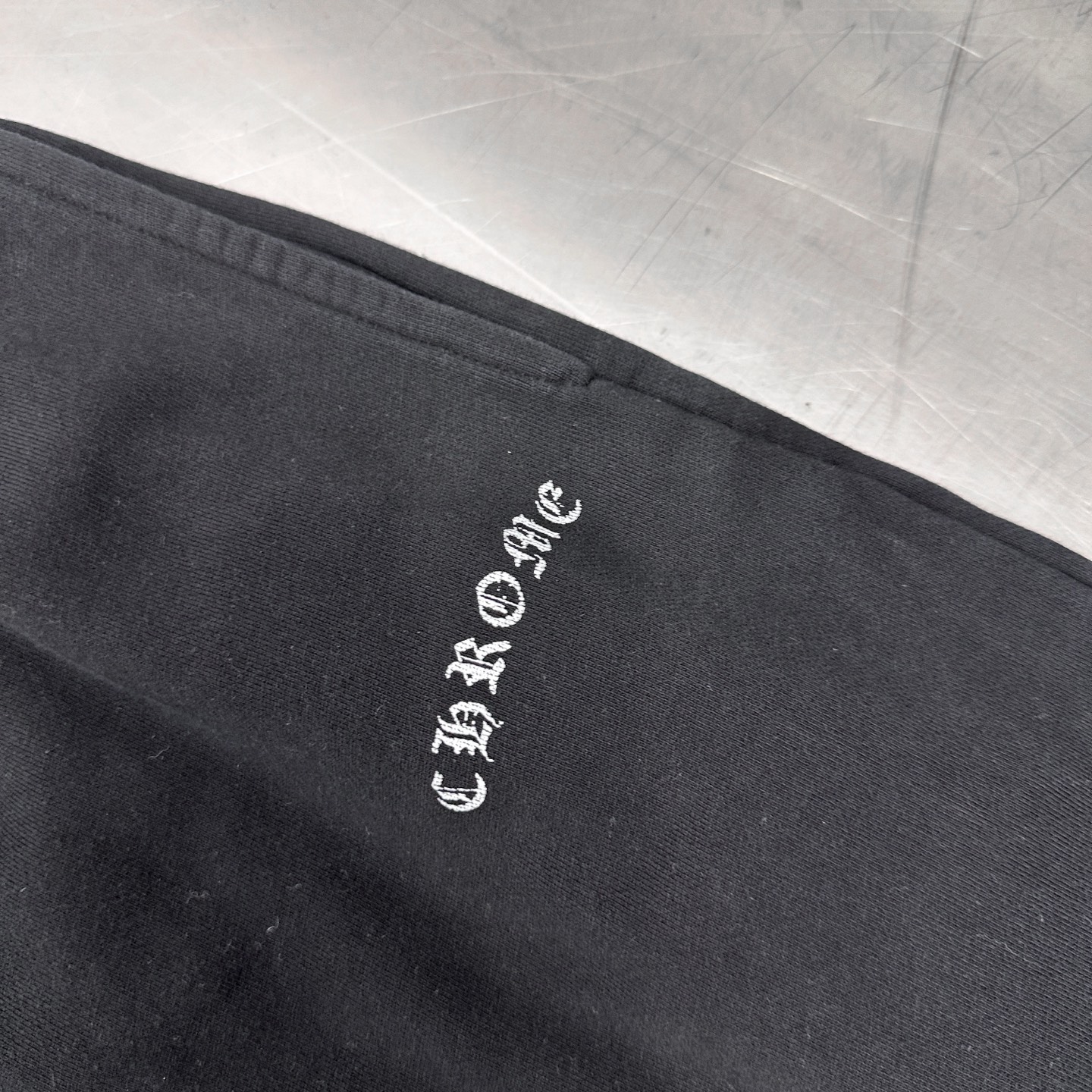 🆕克罗心 ｜ 新款卫裤，成衣洗水炒色工艺加前后经典印花标，男女同款，尺码sml