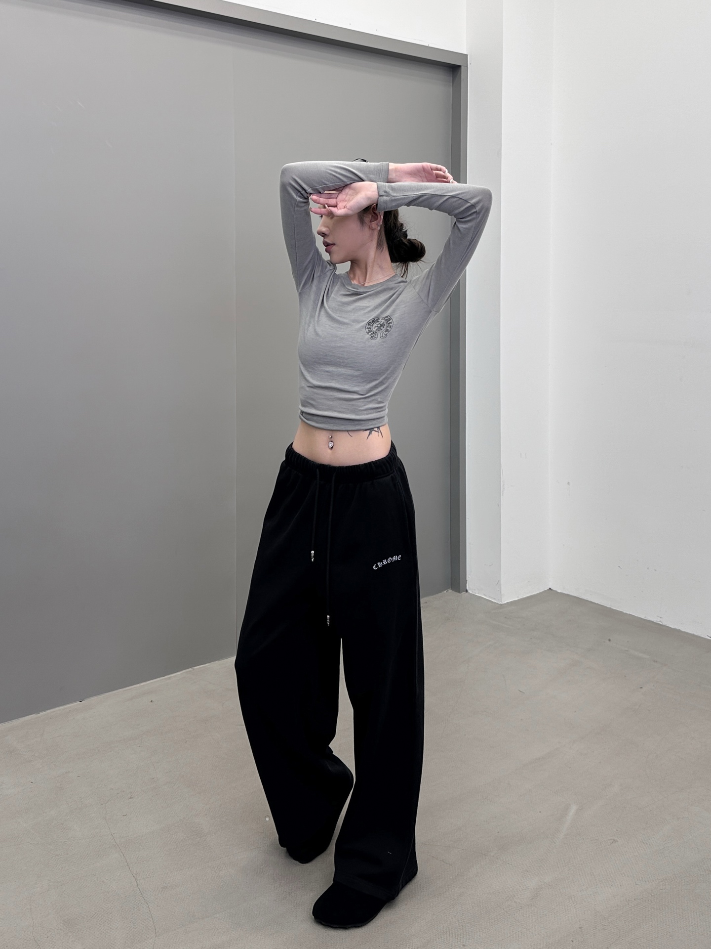 🆕克罗心 ｜ 新款卫裤，成衣洗水炒色工艺加前后经典印花标，男女同款，尺码sml