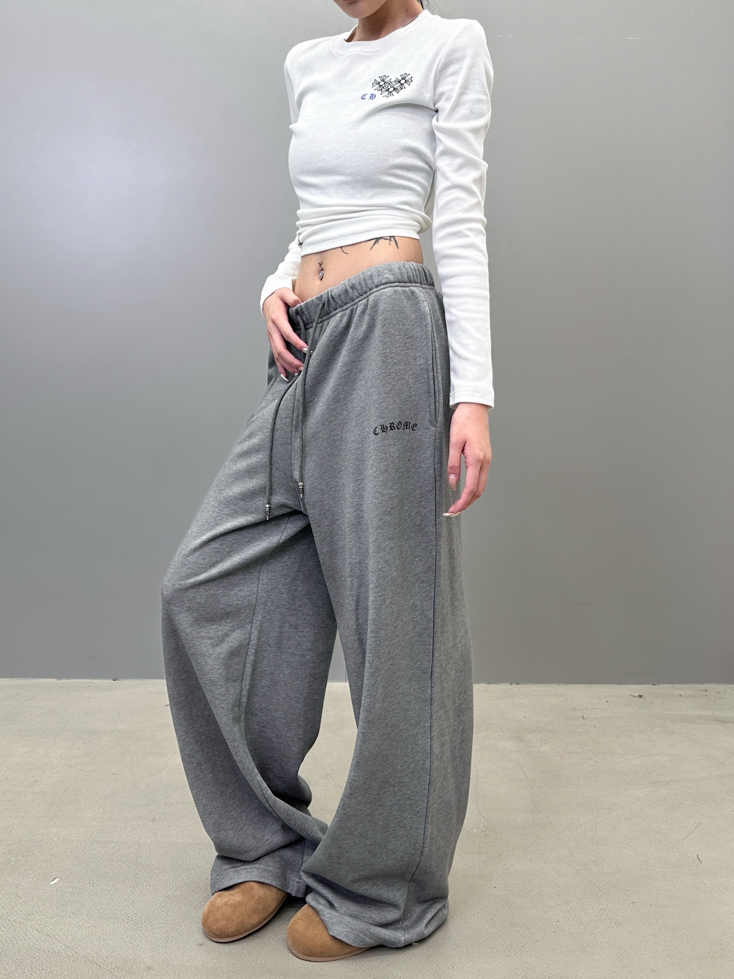 🆕克罗心 ｜ 新款卫裤，成衣洗水炒色工艺加前后经典印花标，男女同款，尺码sml