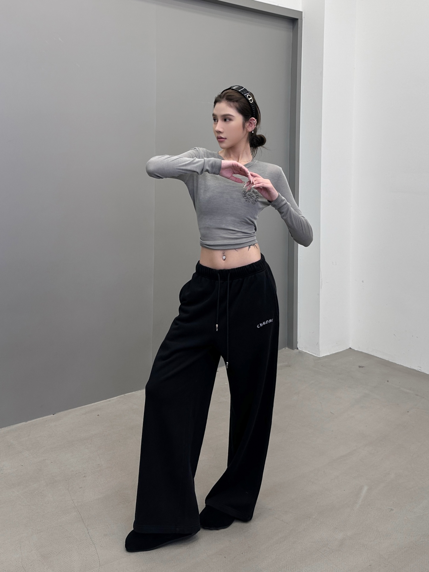 🆕克罗心 ｜ 新款卫裤，成衣洗水炒色工艺加前后经典印花标，男女同款，尺码sml