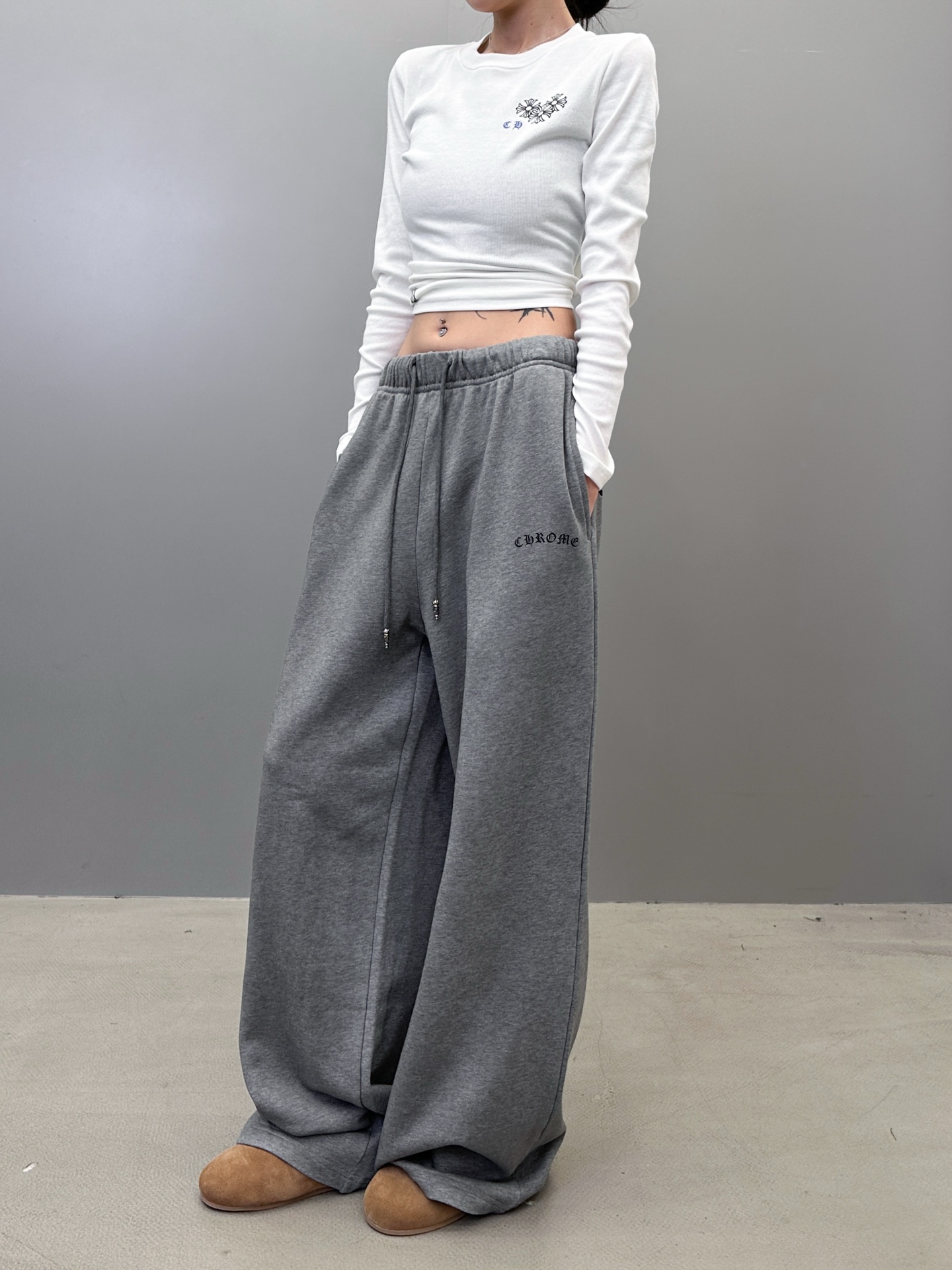 🆕克罗心 ｜ 新款卫裤，成衣洗水炒色工艺加前后经典印花标，男女同款，尺码sml