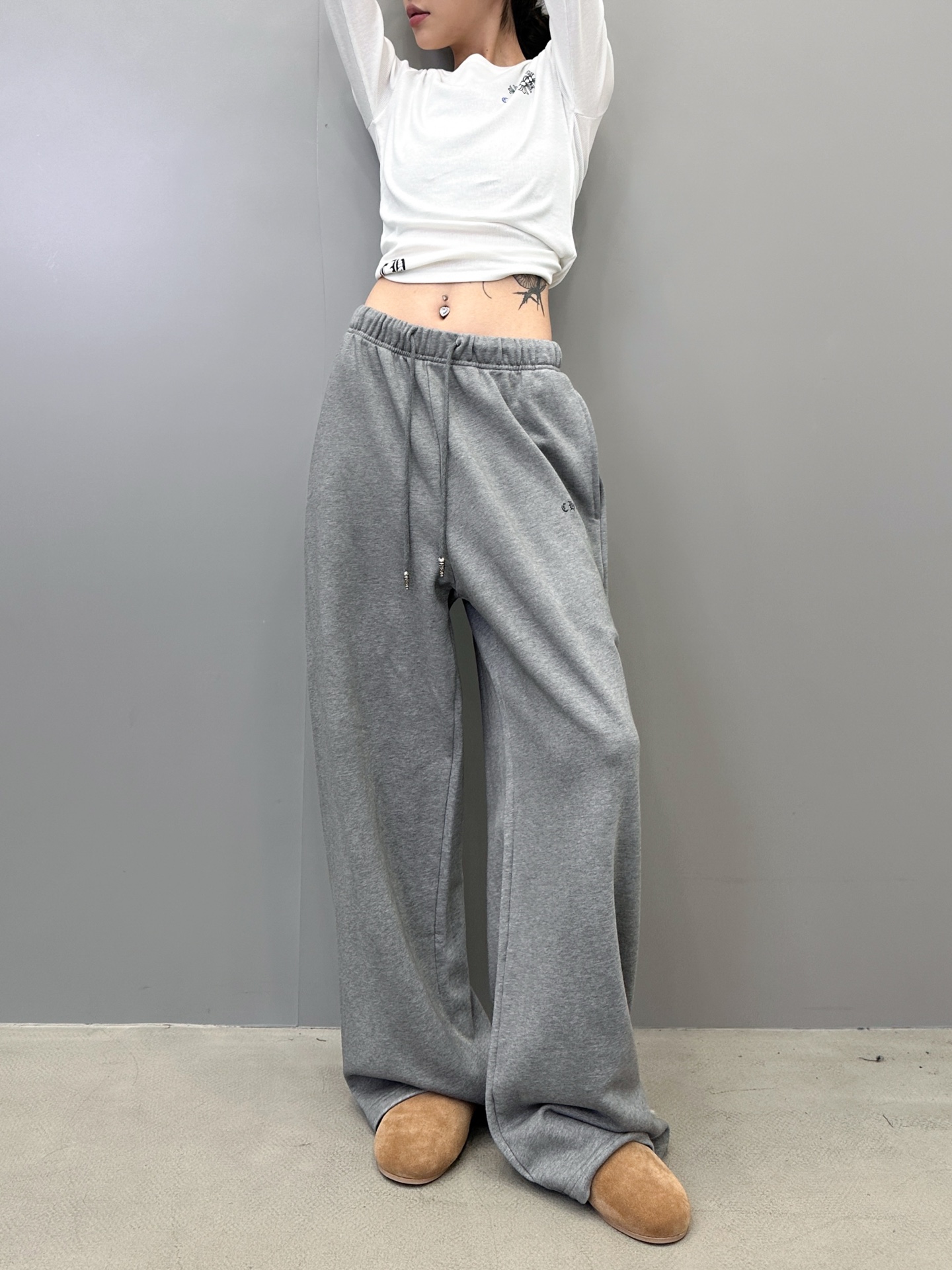 🆕克罗心 ｜ 新款卫裤，成衣洗水炒色工艺加前后经典印花标，男女同款，尺码sml