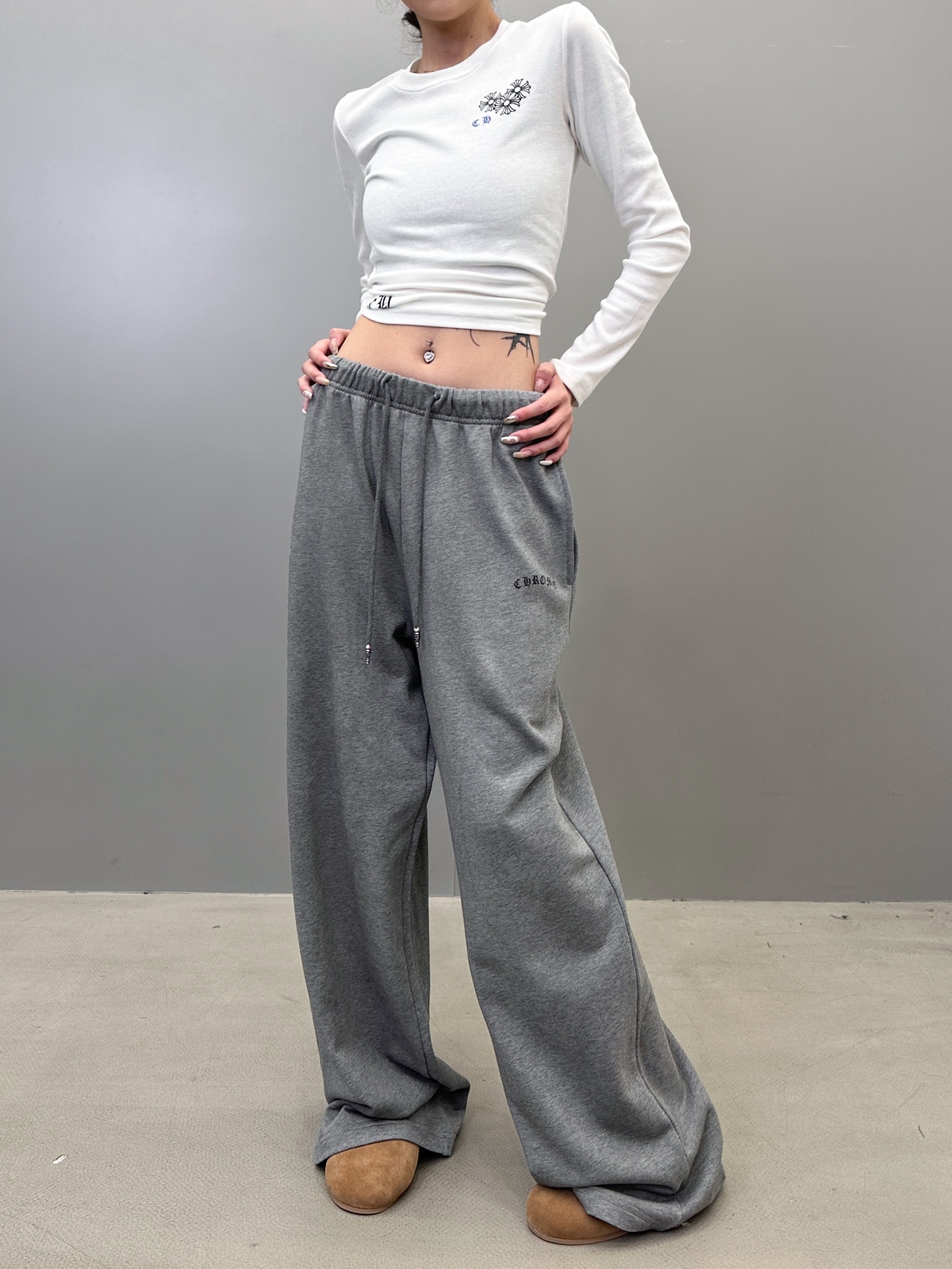 🆕克罗心 ｜ 新款卫裤，成衣洗水炒色工艺加前后经典印花标，男女同款，尺码sml