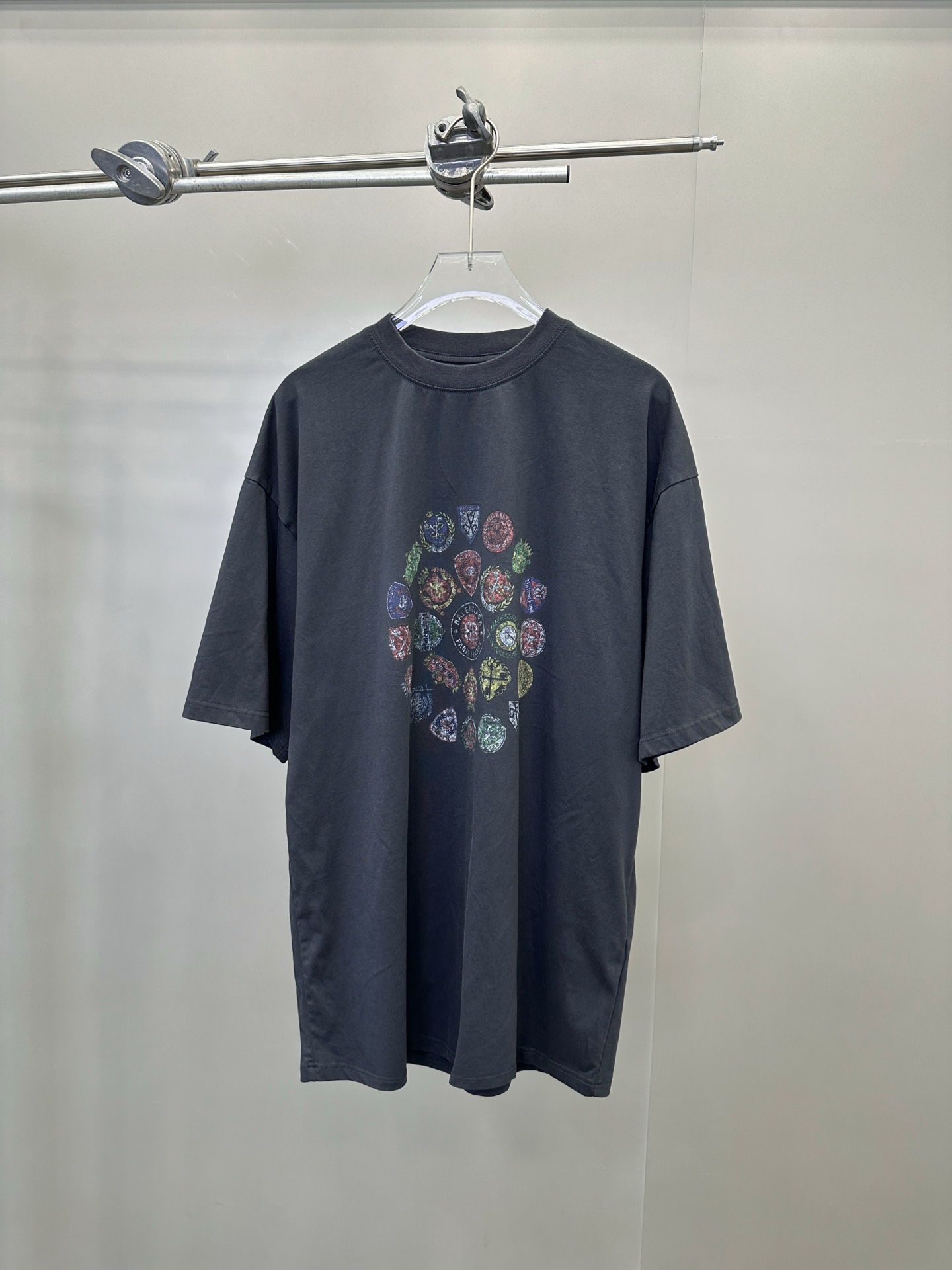 🆕巴黎 ｜ 新款短袖t，成衣洗水加多色数码直喷印花工艺，男女同款，尺码sml