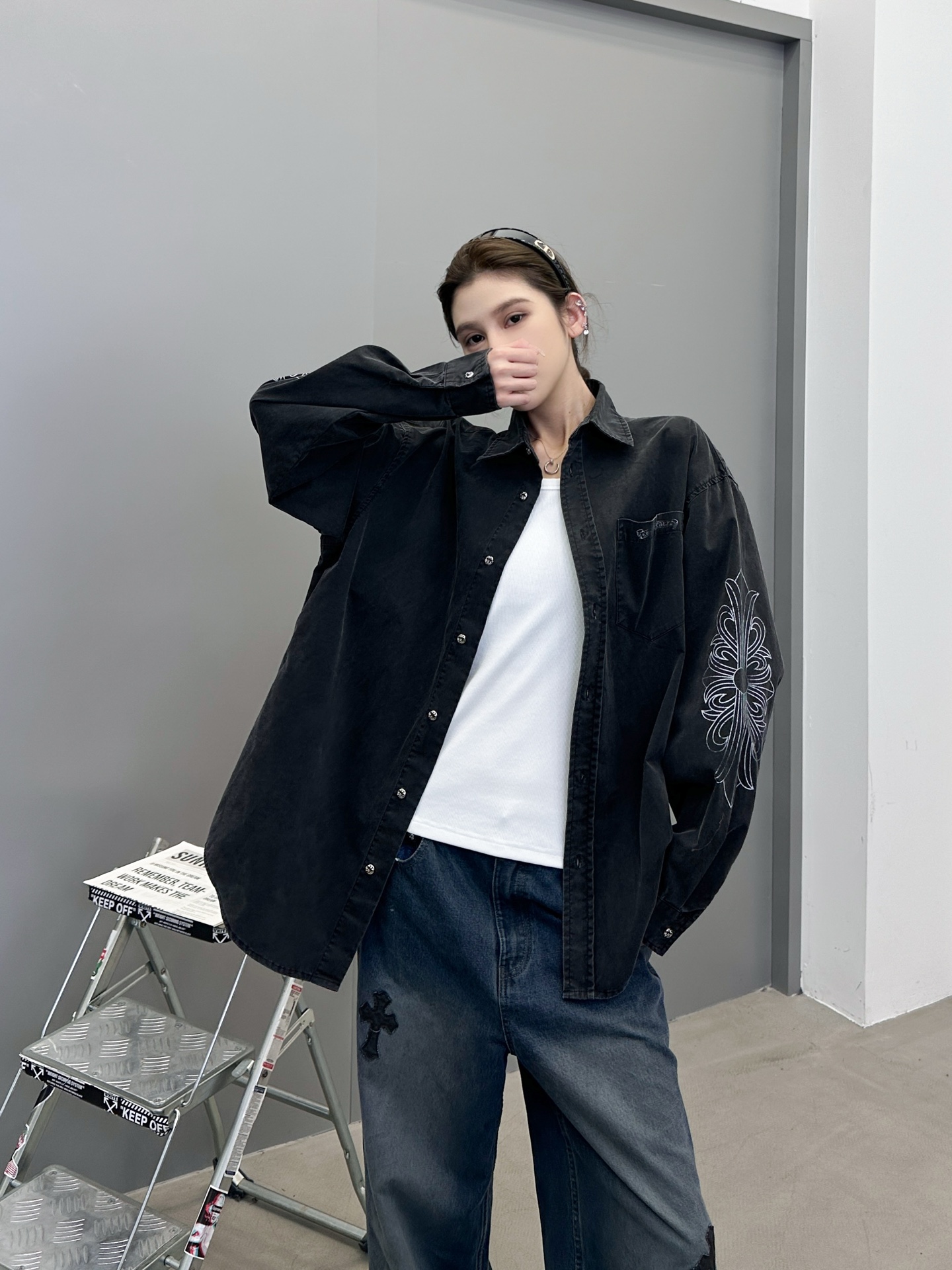 🆕克罗心 ｜ 新款衬衣，成衣洗水炒色加5处印花工艺，100%棉，男女同款，尺码sml