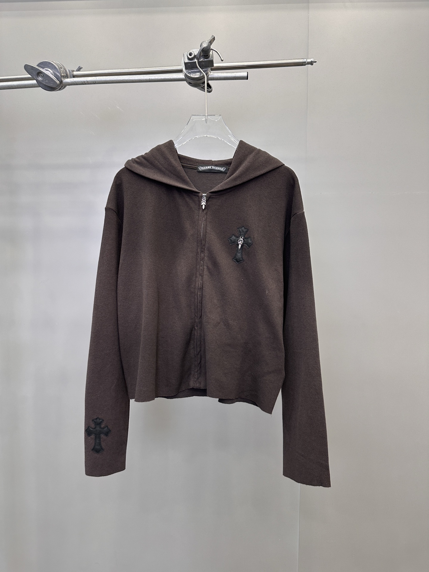 🆕克罗心 ｜ 新款开衫卫衣，成衣洗水喷色工艺加手工刺绣十字标，尺码sml