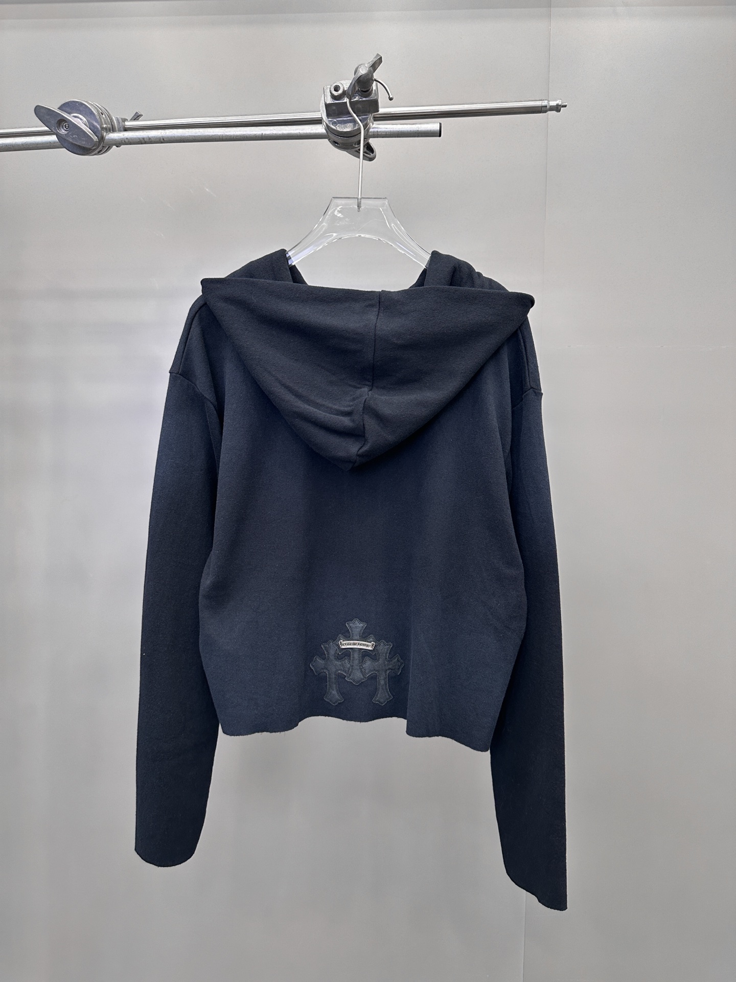 🆕克罗心 ｜ 新款开衫卫衣，成衣洗水喷色工艺加手工刺绣十字标，尺码sml