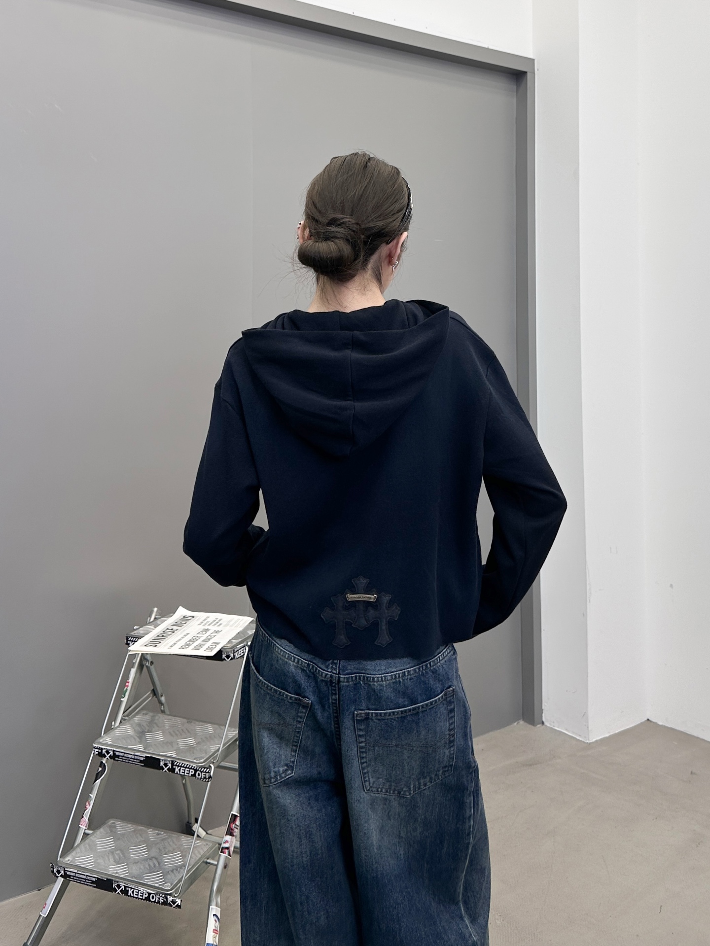 🆕克罗心 ｜ 新款开衫卫衣，成衣洗水喷色工艺加手工刺绣十字标，尺码sml