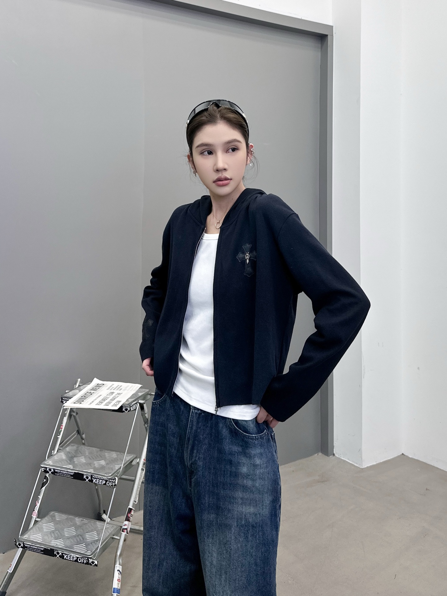 🆕克罗心 ｜ 新款开衫卫衣，成衣洗水喷色工艺加手工刺绣十字标，尺码sml