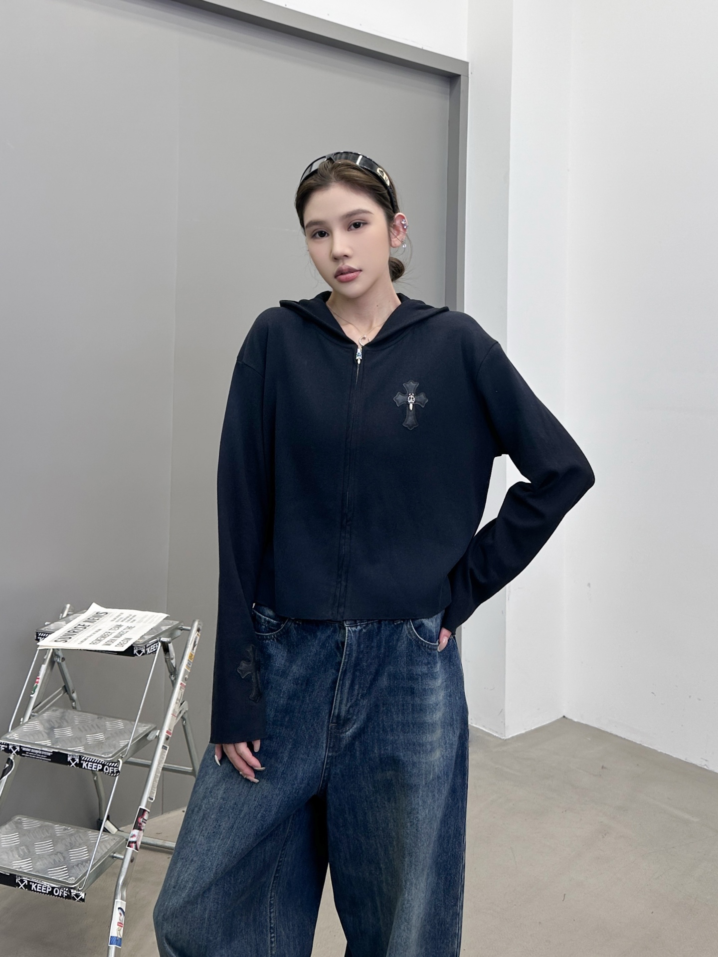 🆕克罗心 ｜ 新款开衫卫衣，成衣洗水喷色工艺加手工刺绣十字标，尺码sml