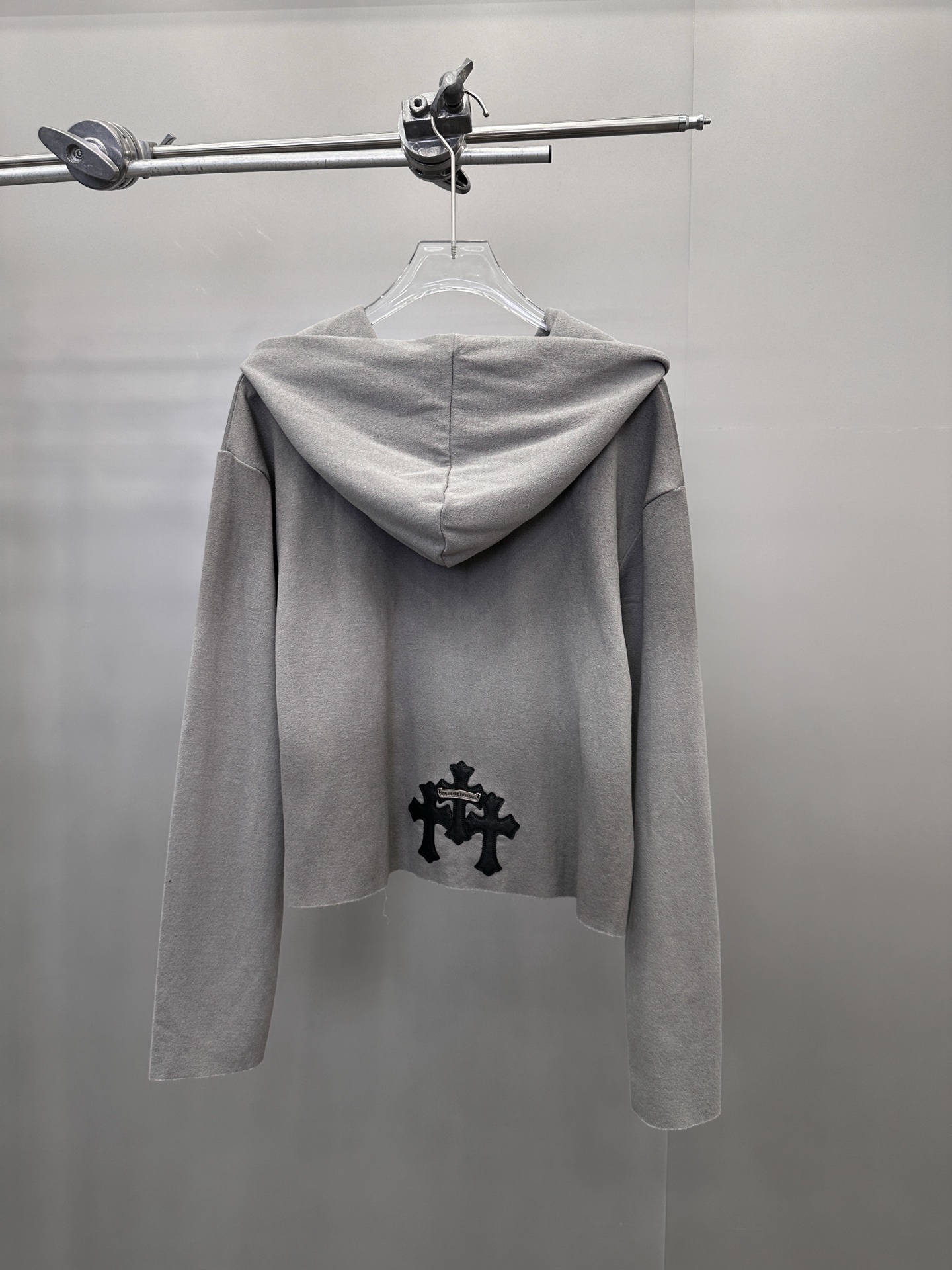 🆕克罗心 ｜ 新款开衫卫衣，成衣洗水喷色工艺加手工刺绣十字标，尺码sml