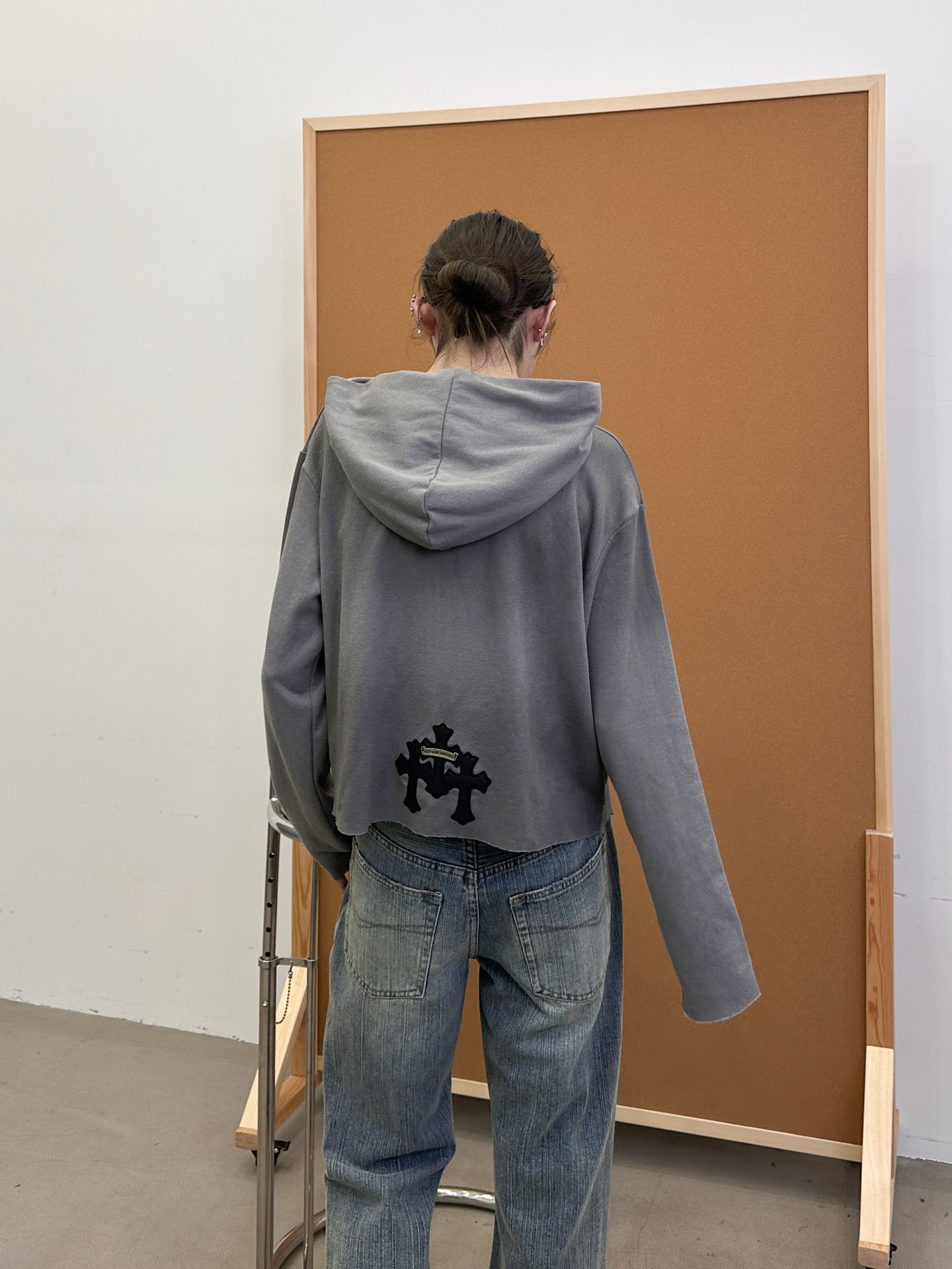 🆕克罗心 ｜ 新款开衫卫衣，成衣洗水喷色工艺加手工刺绣十字标，尺码sml