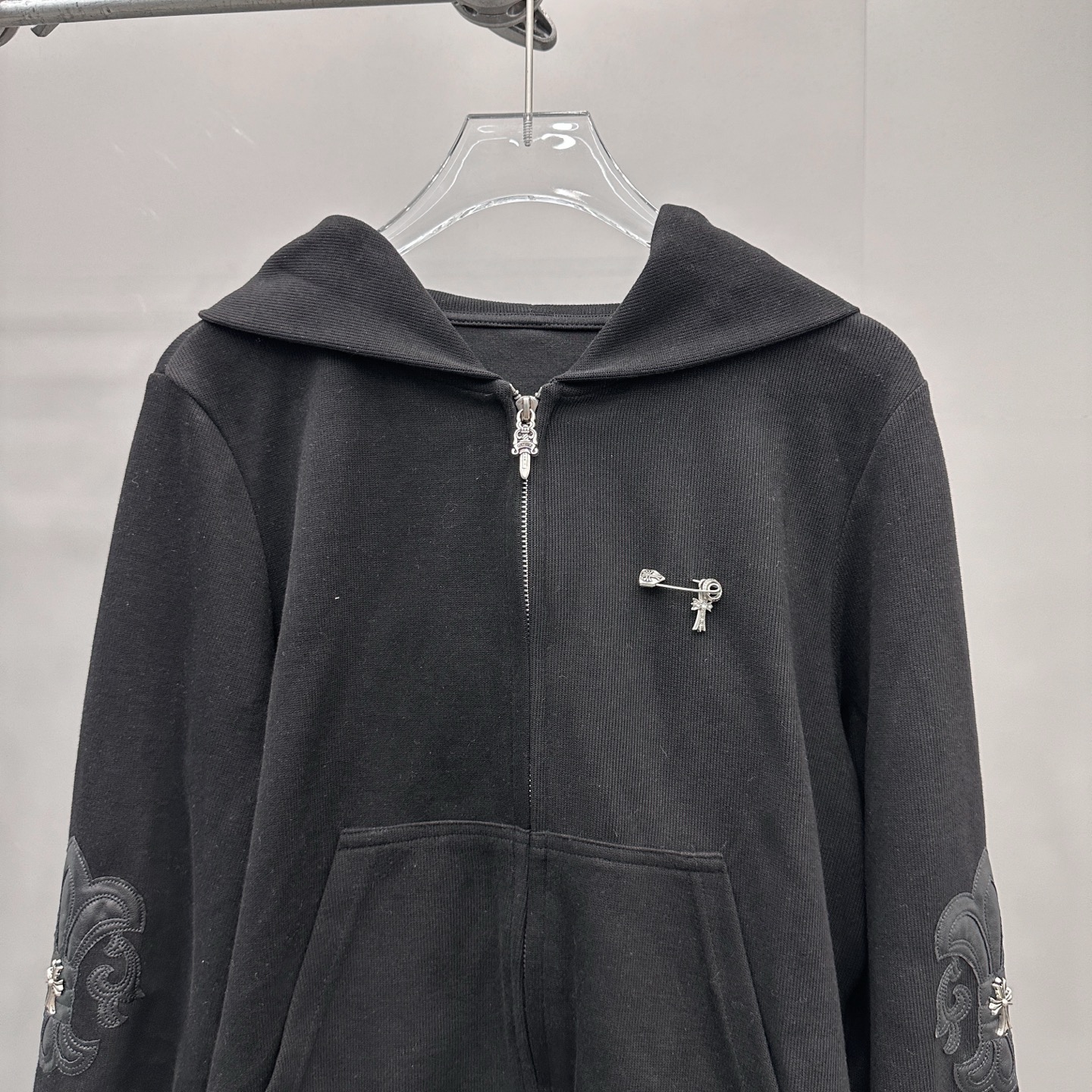 🆕克罗心 ｜ 新款卫衣开衫，成衣洗水工艺加多处双层手工贴皮刺绣，男女同款，尺码sml