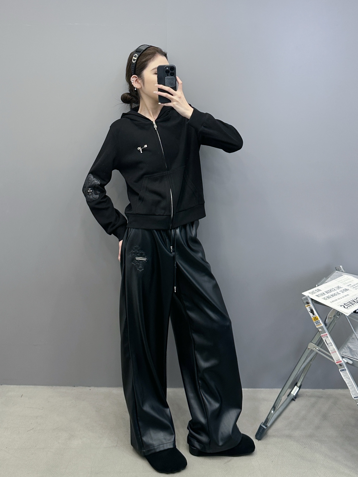 🆕克罗心 ｜ 新款卫衣开衫，成衣洗水工艺加多处双层手工贴皮刺绣，男女同款，尺码sml