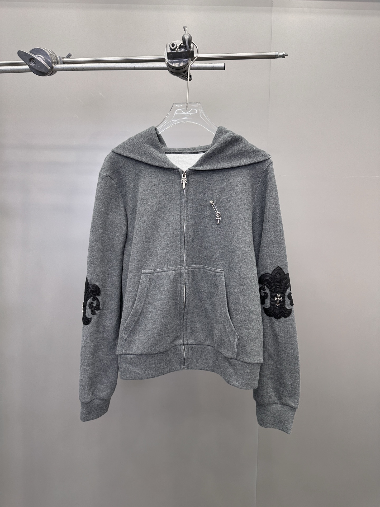 🆕克罗心 ｜ 新款卫衣开衫，成衣洗水工艺加多处双层手工贴皮刺绣，男女同款，尺码sml