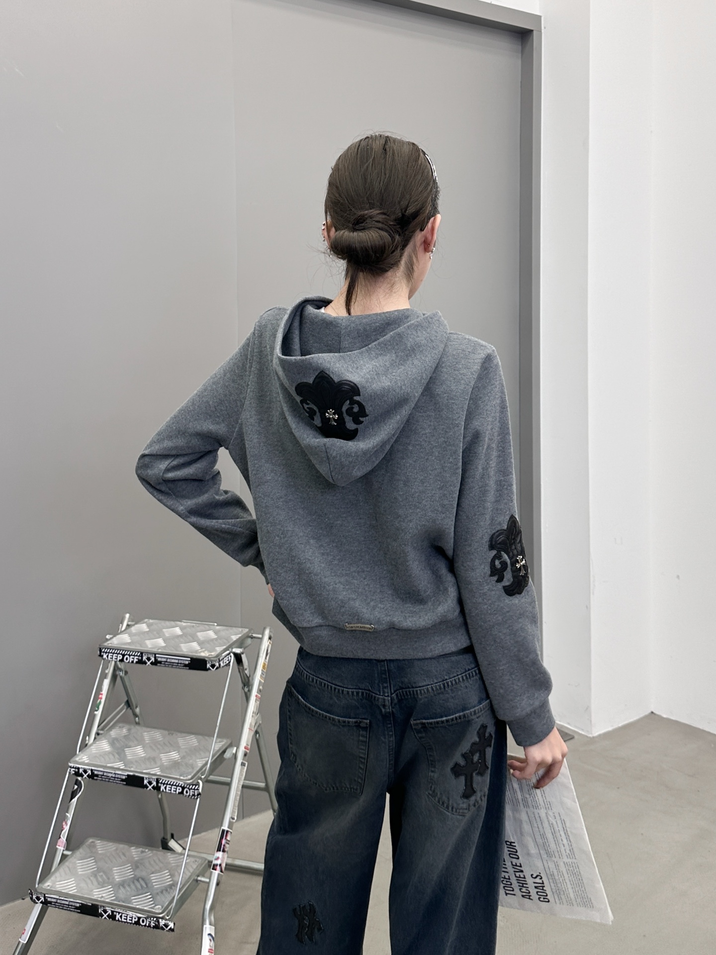 🆕克罗心 ｜ 新款卫衣开衫，成衣洗水工艺加多处双层手工贴皮刺绣，男女同款，尺码sml