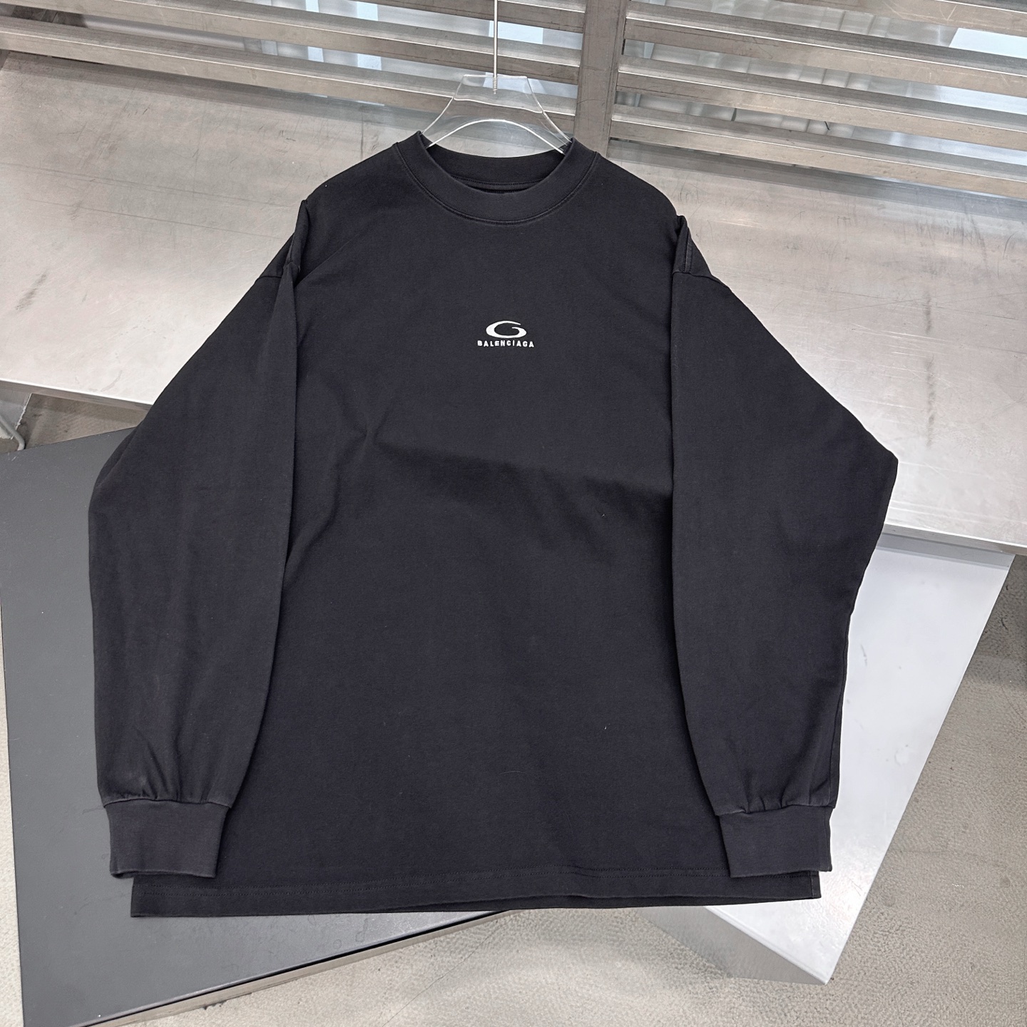 🆕巴黎 ｜ 新款长袖t，成衣洗水炒色工艺加经典刺绣标，男女同款，尺码sml