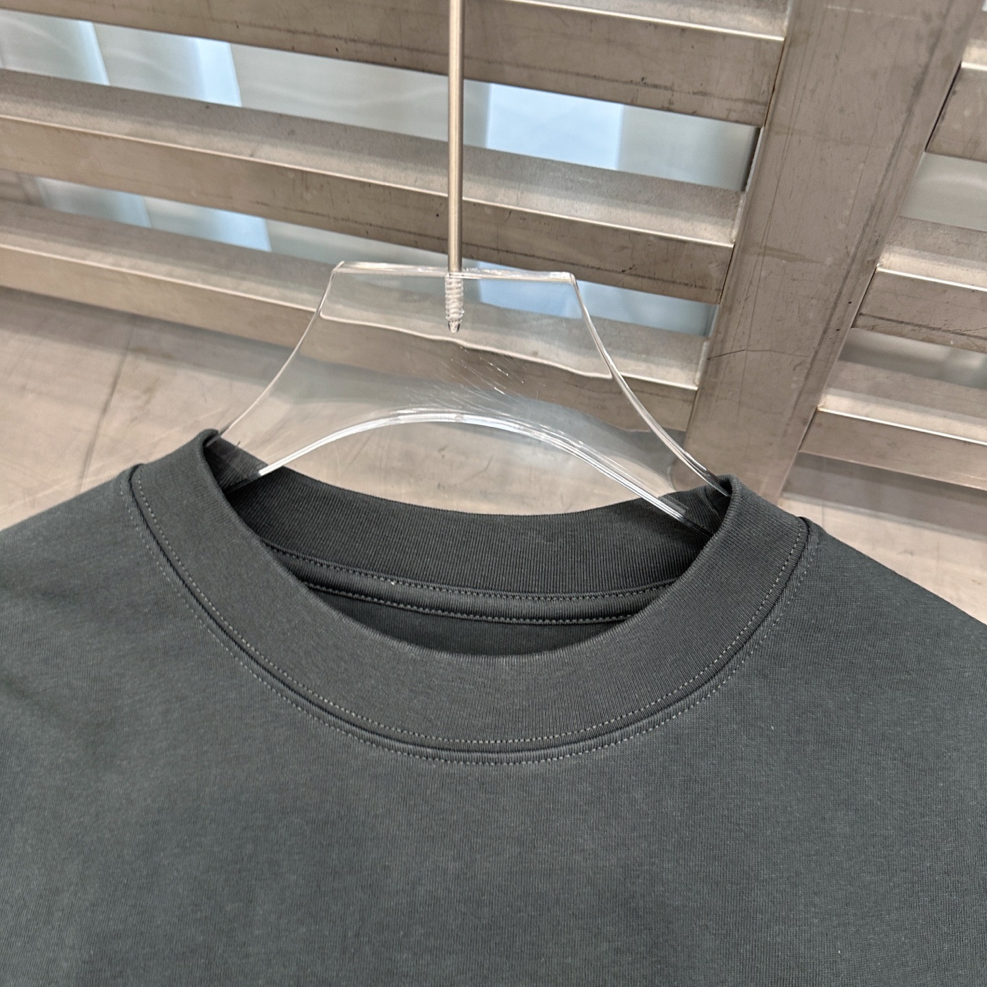 🆕巴黎 ｜ 新款长袖t，成衣洗水炒色工艺加经典刺绣标，男女同款，尺码sml