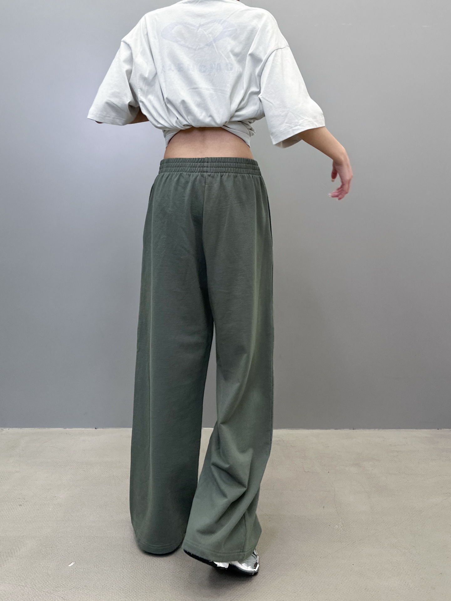 🆕巴黎 ｜ 新款卫裤，成衣洗水炒色工艺加经典刺绣标，男女同款，尺码sml