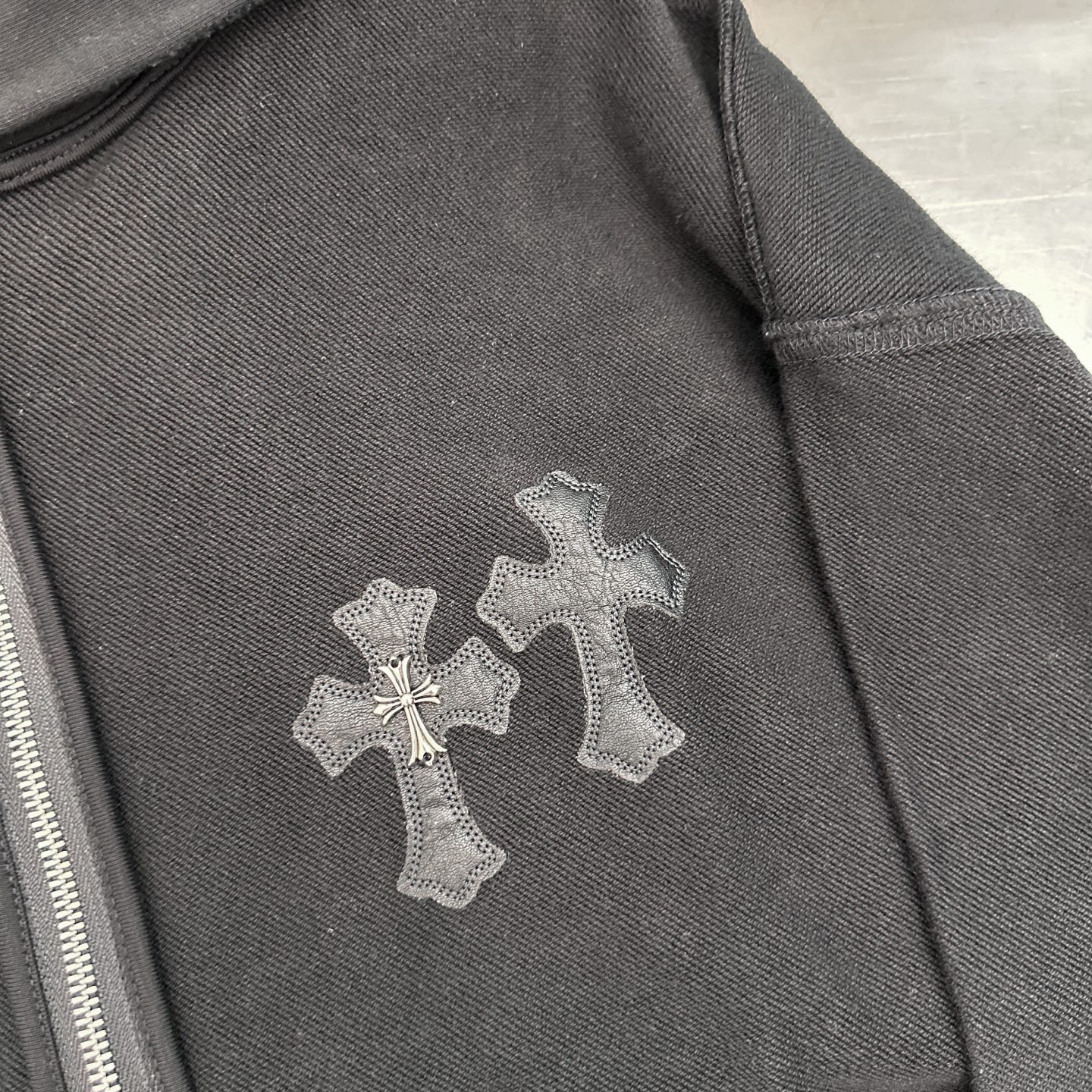 克罗心 ｜ 新款卫衣开衫，成衣洗水吊磨加前后刺绣工艺，手工车十字标，男女同款，尺码sml