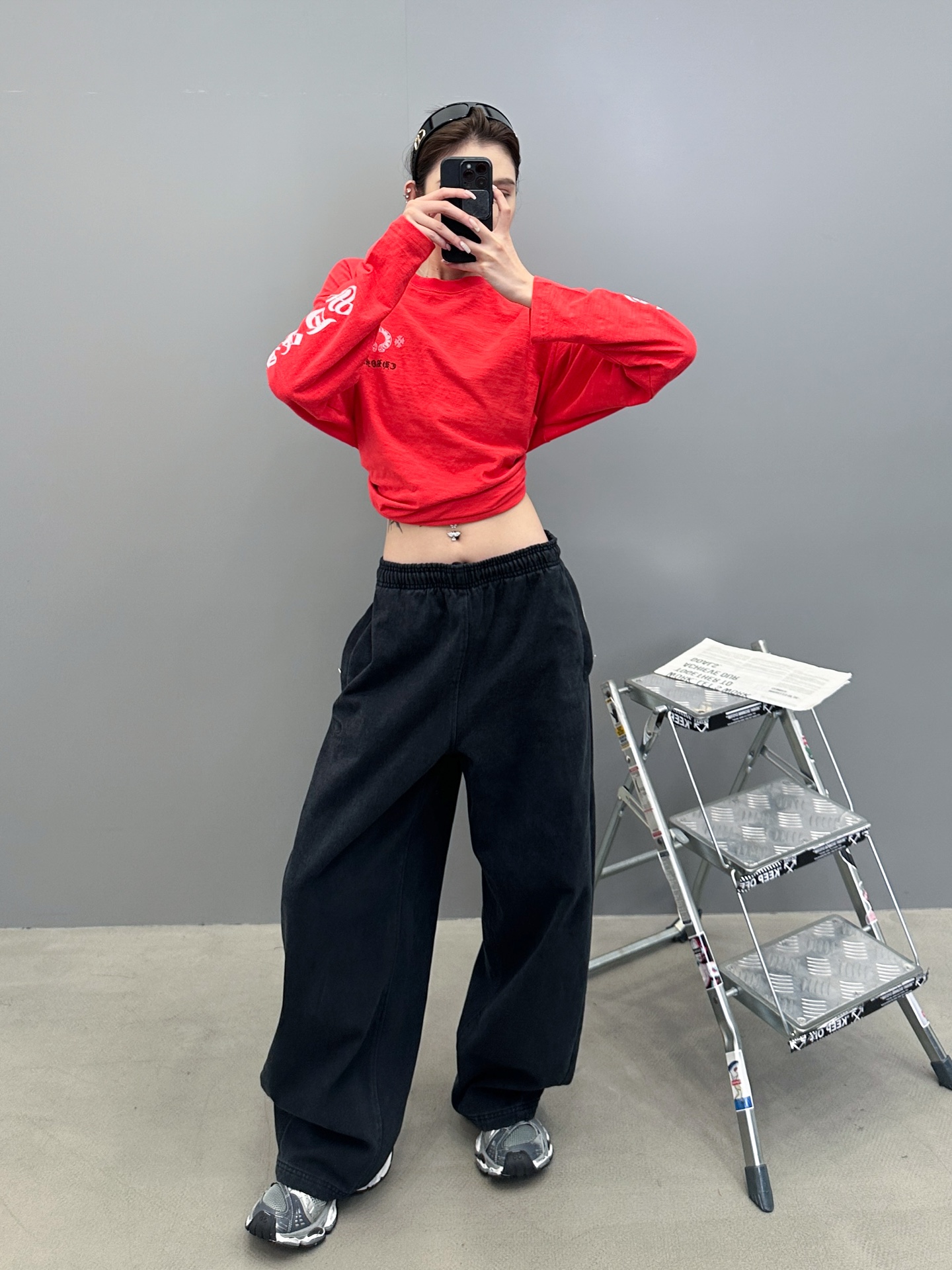 巴黎 ｜ 新款牛仔裤，成衣洗水炒色工艺加经典刺绣标，特殊抓绒牛仔布，男女同款，尺码sml