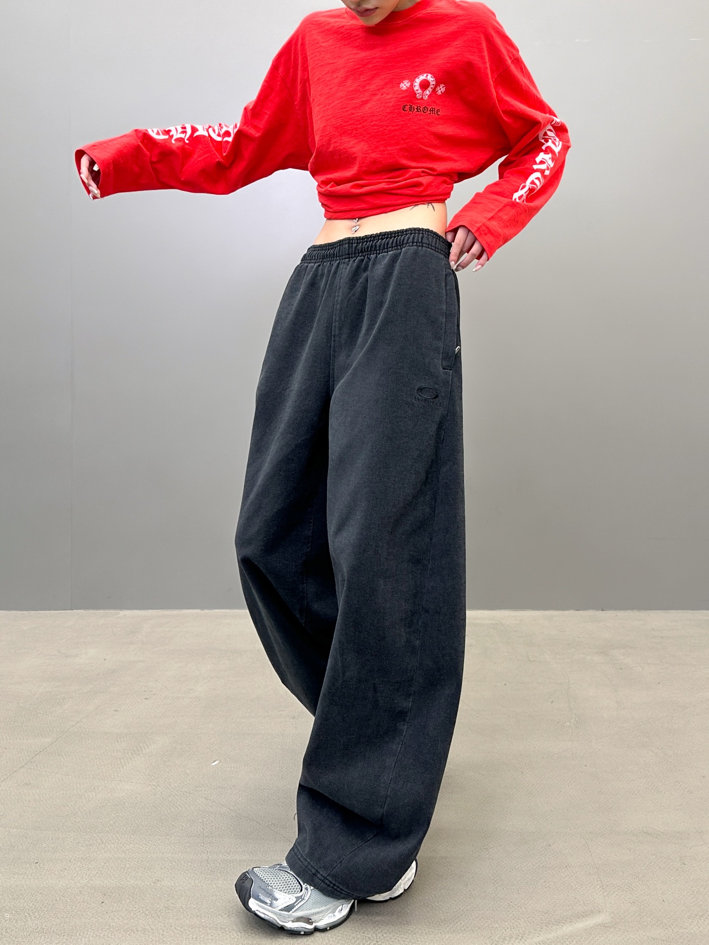 巴黎 ｜ 新款牛仔裤，成衣洗水炒色工艺加经典刺绣标，特殊抓绒牛仔布，男女同款，尺码sml