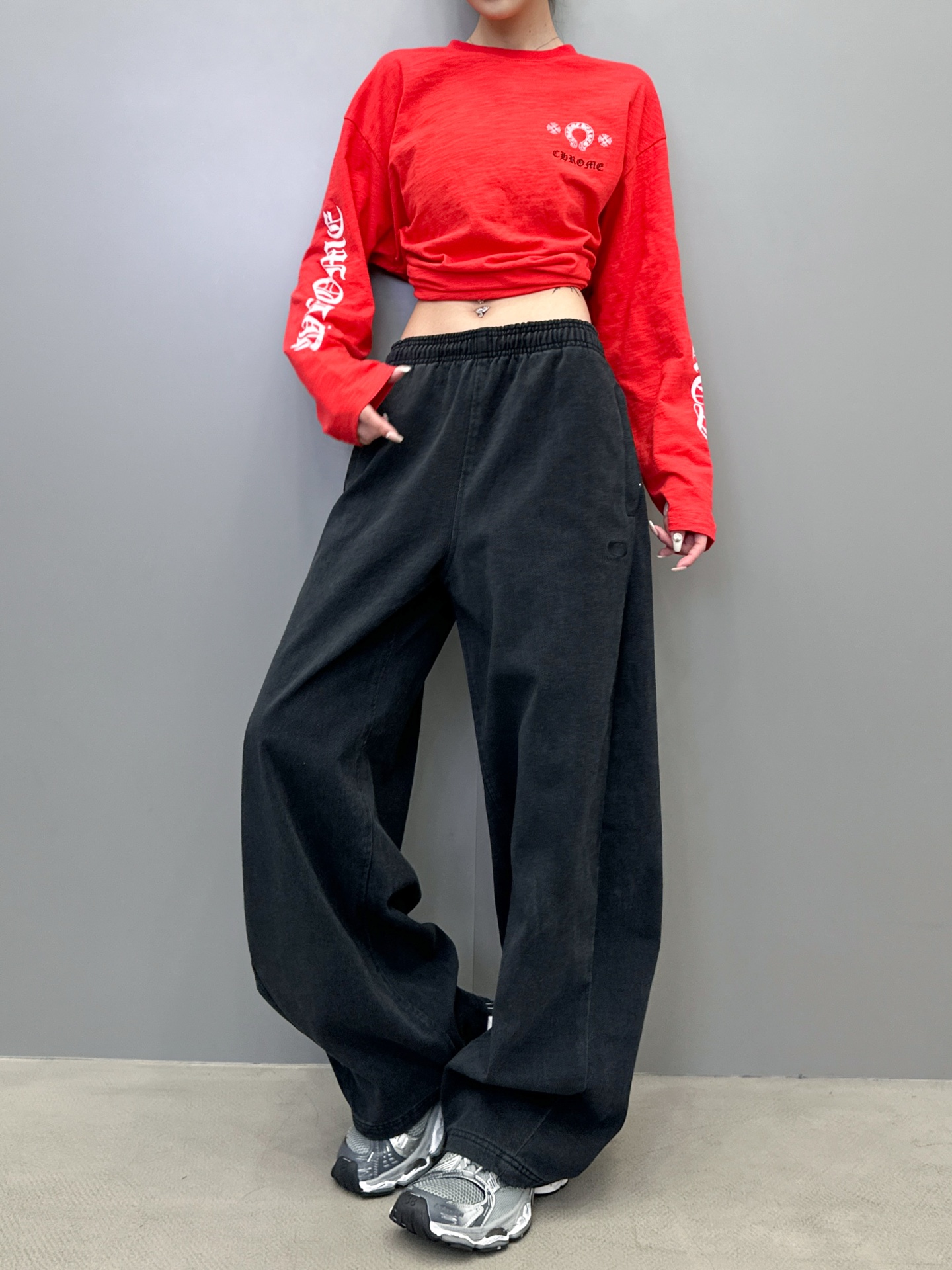 巴黎 ｜ 新款牛仔裤，成衣洗水炒色工艺加经典刺绣标，特殊抓绒牛仔布，男女同款，尺码sml