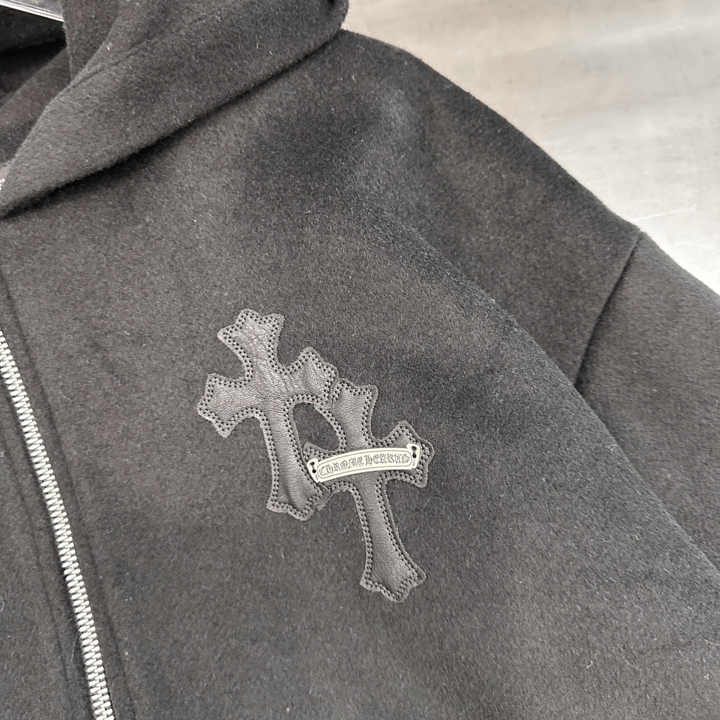 克罗心 ｜ 新款休闲上衣，经典手工刺绣十字标，50%羊毛混纺面料，男女同款，尺码sml