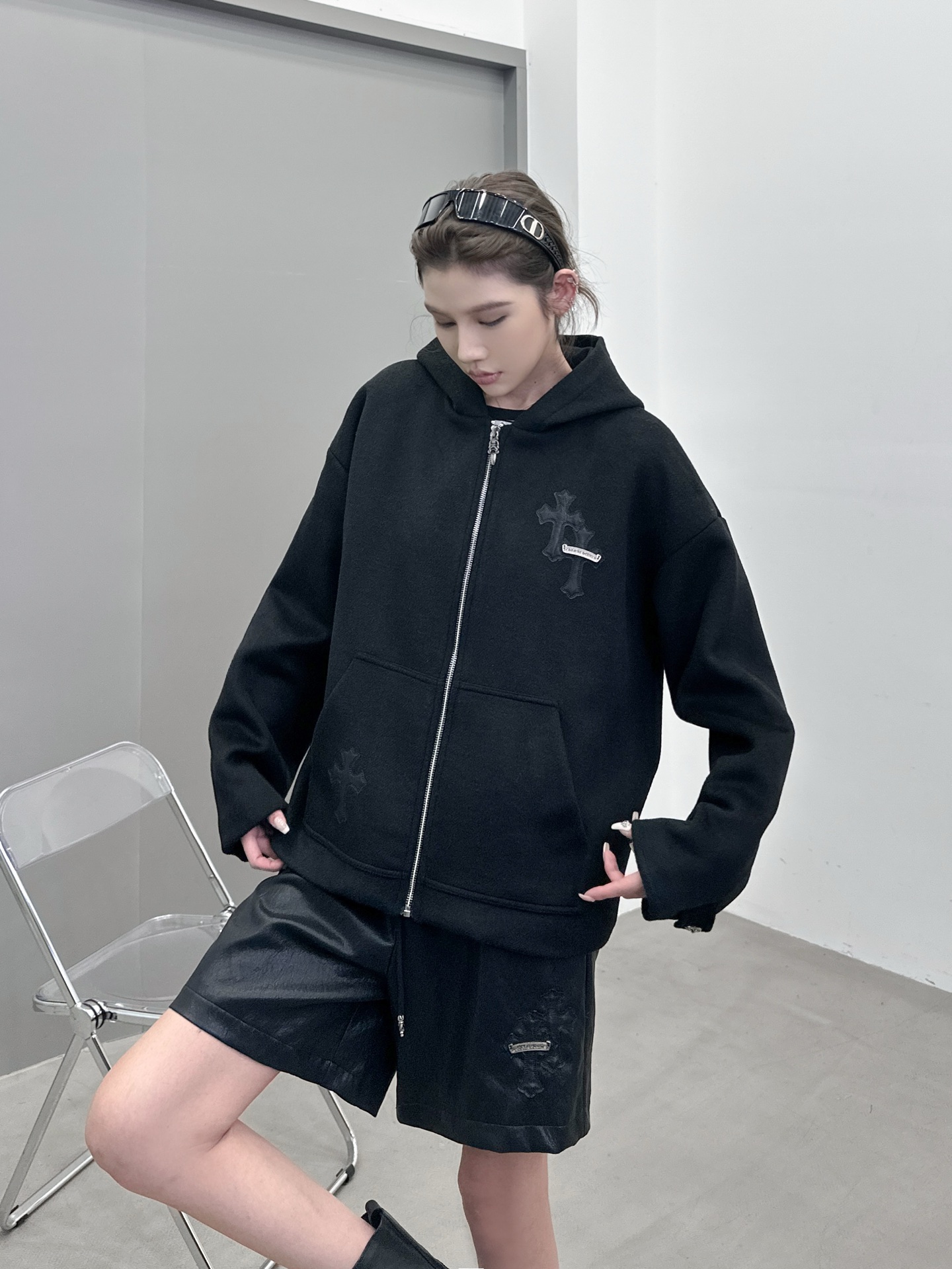 克罗心 ｜ 新款休闲上衣，经典手工刺绣十字标，50%羊毛混纺面料，男女同款，尺码sml