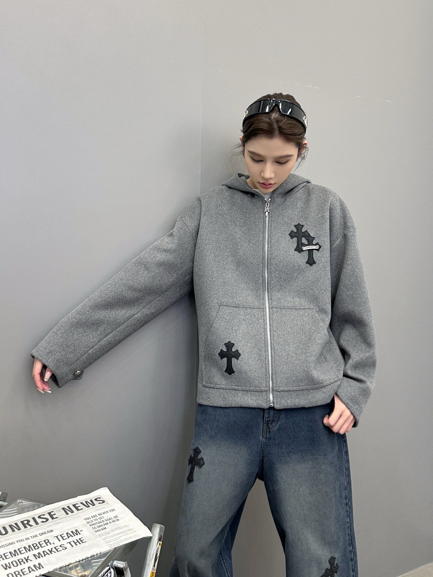 克罗心 ｜ 新款休闲上衣，经典手工刺绣十字标，50%羊毛混纺面料，男女同款，尺码sml