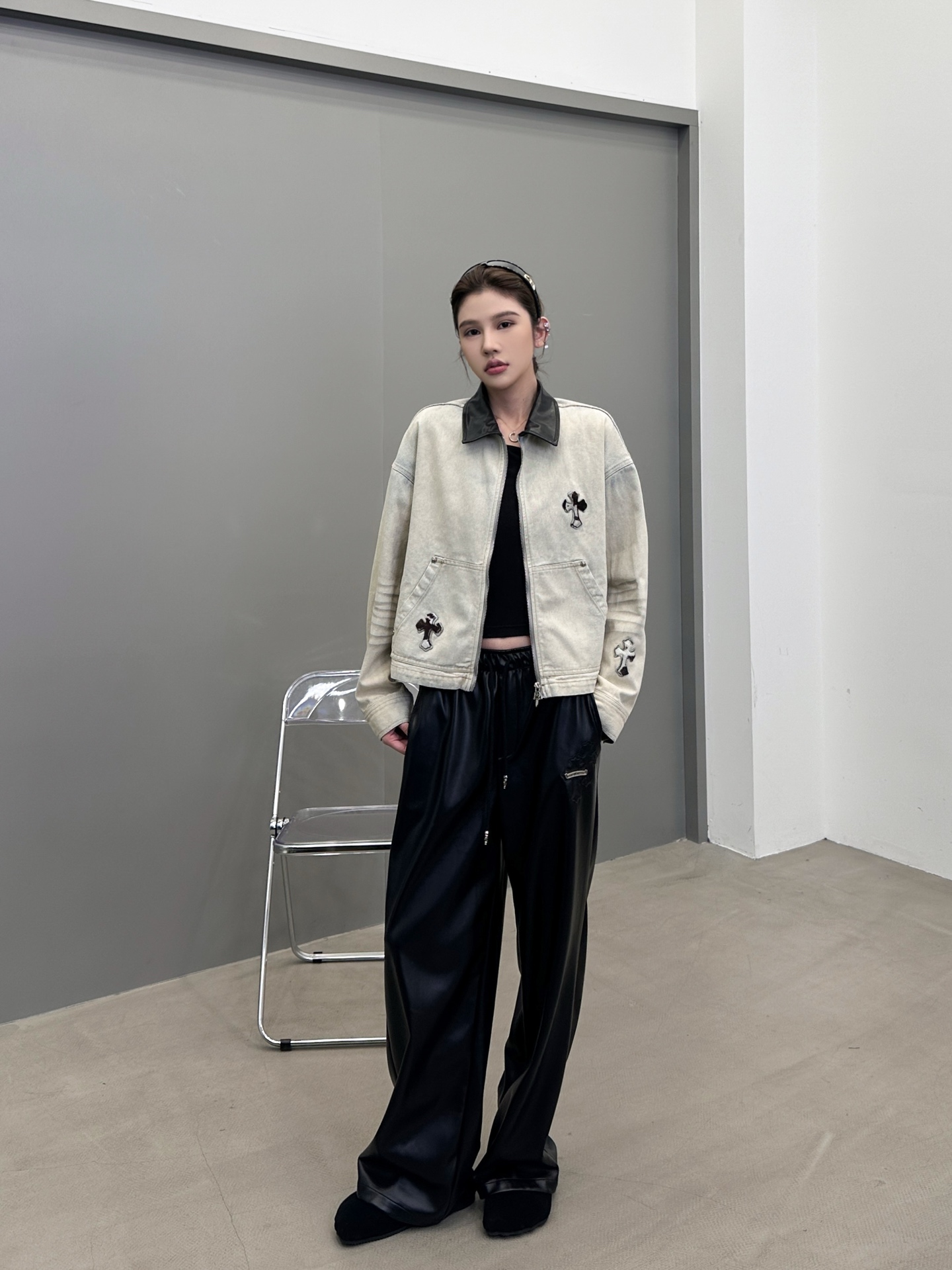 克罗心 ｜ 新款休闲牛仔上衣，经典手工刺绣马毛十字标，牛仔重炒色工艺，休闲时尚，尺码sml