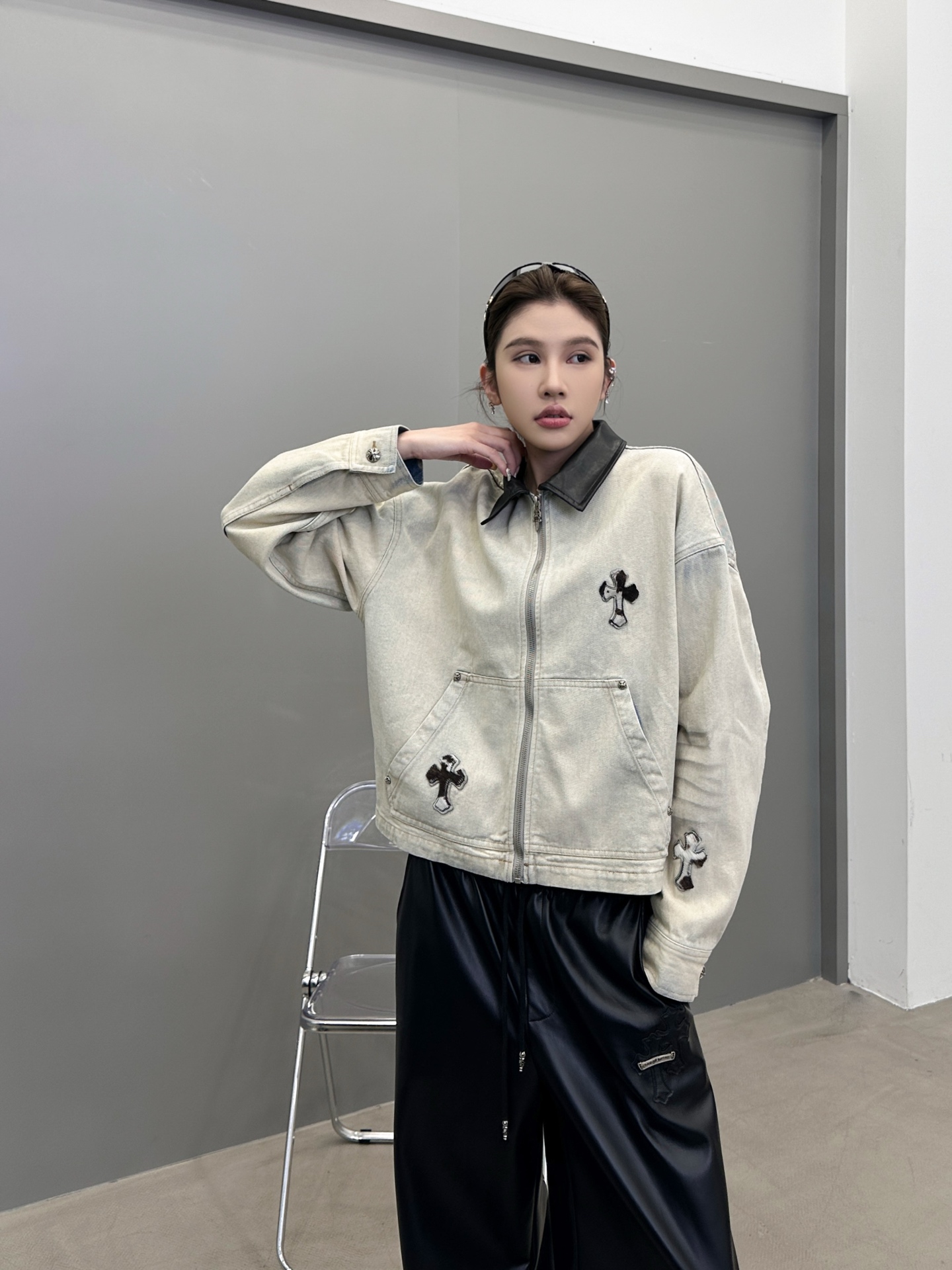 克罗心 ｜ 新款休闲牛仔上衣，经典手工刺绣马毛十字标，牛仔重炒色工艺，休闲时尚，尺码sml