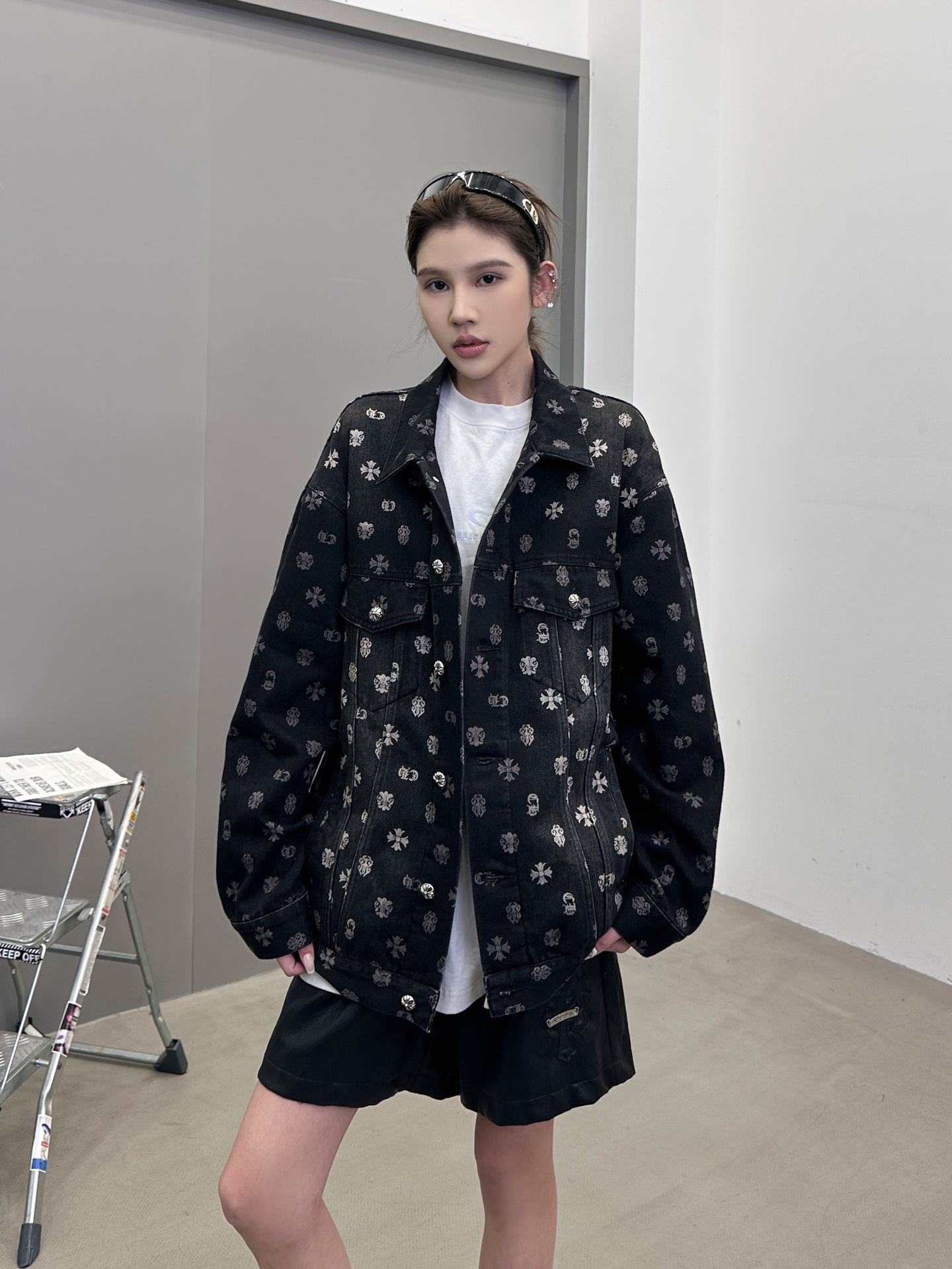 克罗心 ｜ 新款牛仔上衣，成衣洗水喷色工艺加坯布印花，男女同款，尺码sml