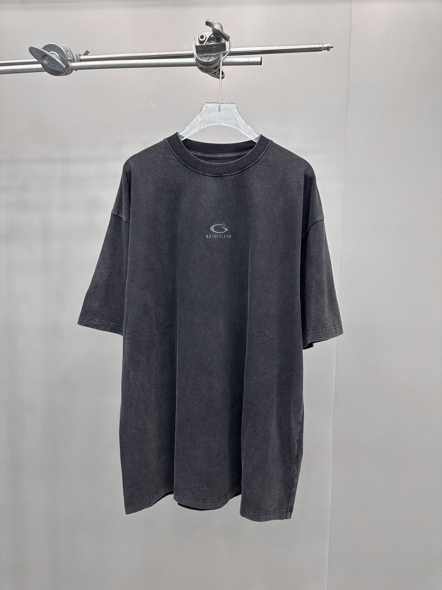 巴黎 ｜ 新款短袖t，成衣洗水炒色喷色工艺，男女同款，尺码sml