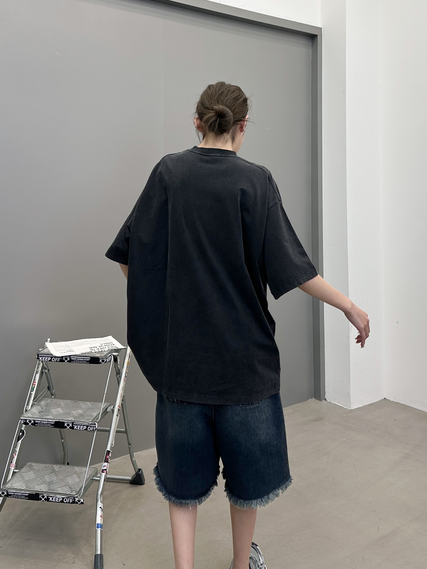 巴黎 ｜ 新款短袖t，成衣洗水炒色喷色工艺，男女同款，尺码sml